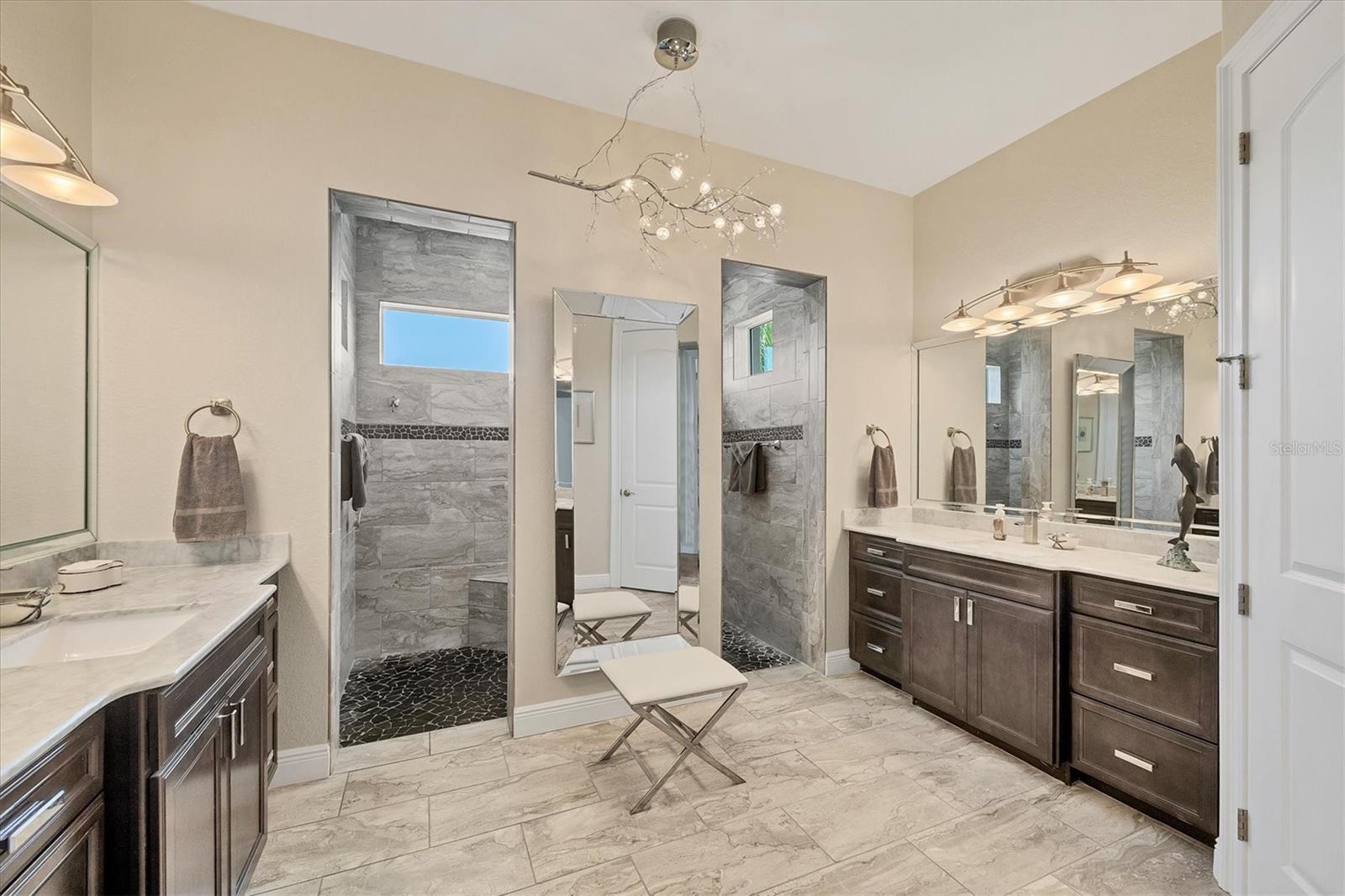 Image 34 of 67 For 14398 Fort Worth Circle