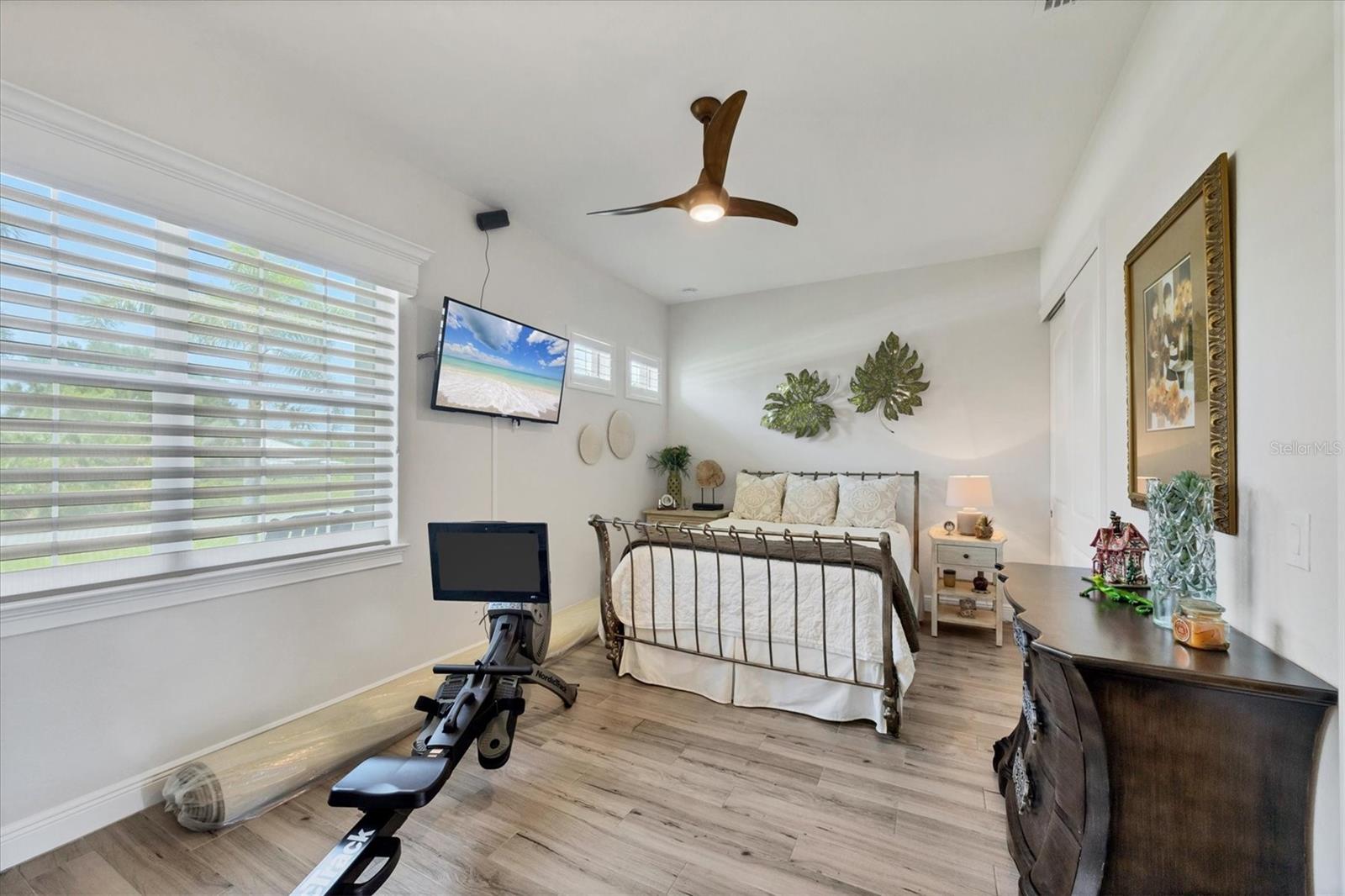Image 39 of 67 For 14398 Fort Worth Circle