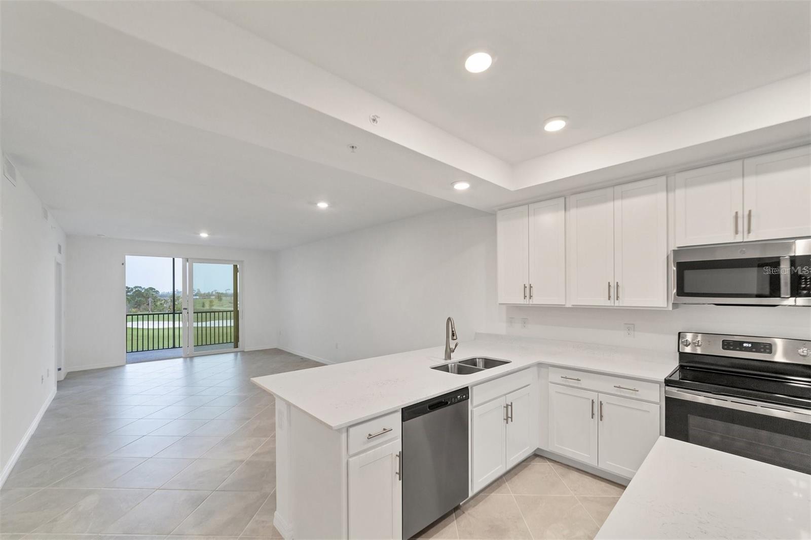 Image 10 of 32 For 17595 Opal Sand Drive 205