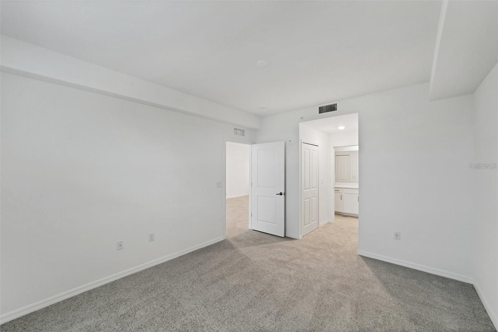 Image 12 of 32 For 17595 Opal Sand Drive 205