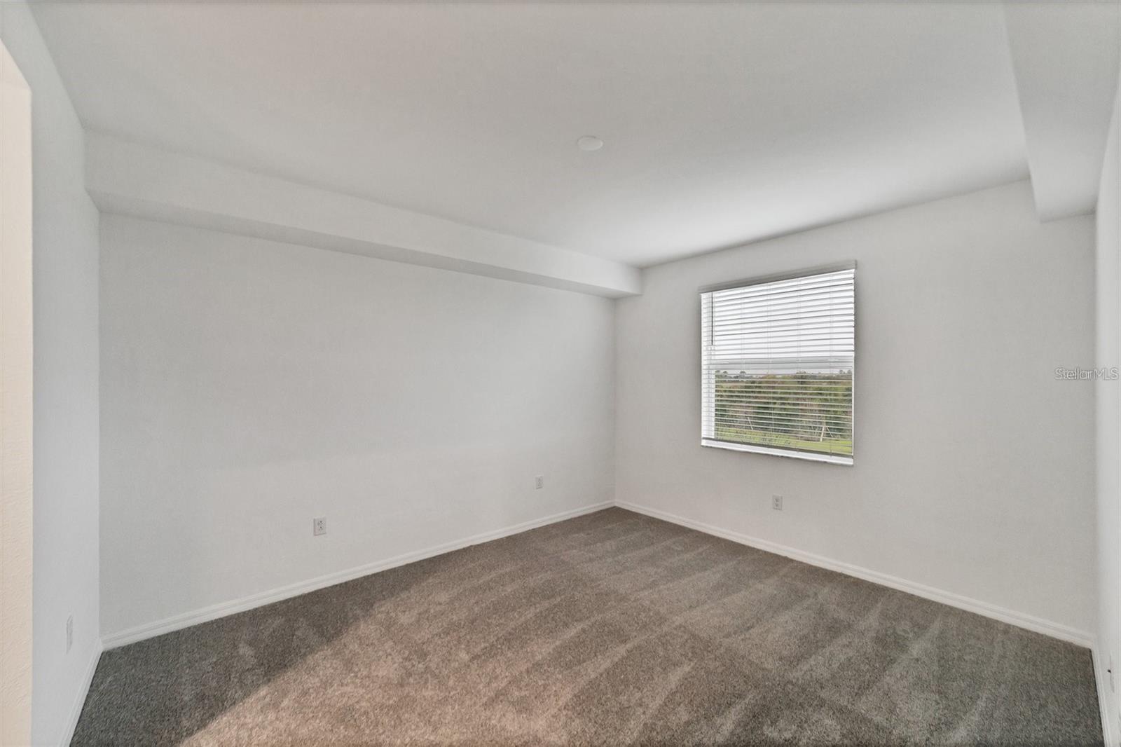 Image 13 of 32 For 17595 Opal Sand Drive 205
