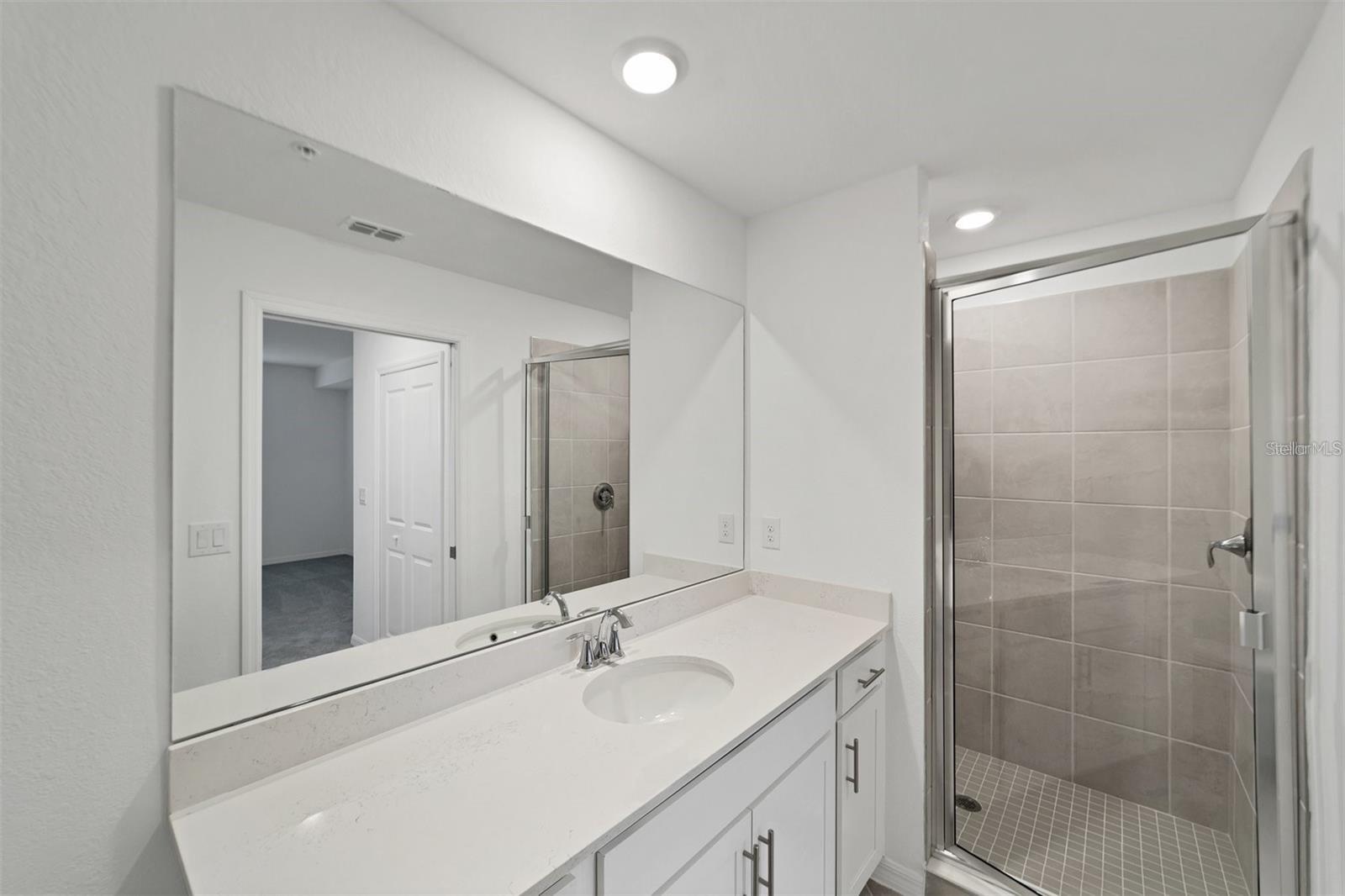 Image 20 of 32 For 17595 Opal Sand Drive 205