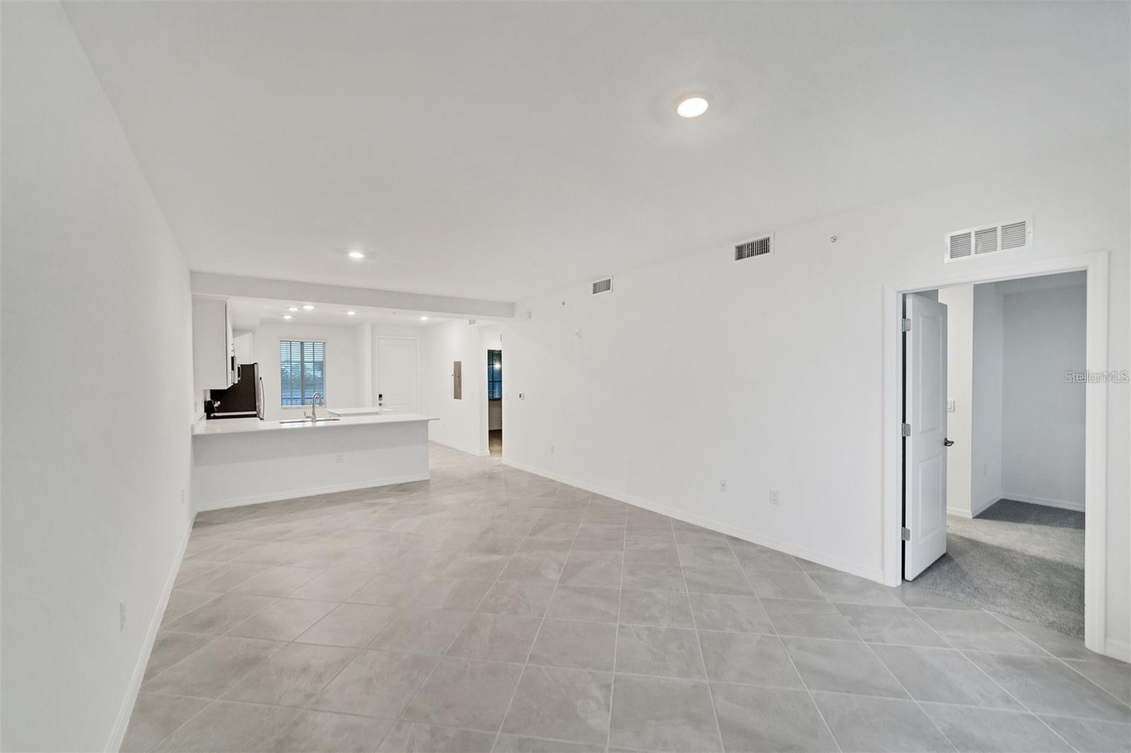 Image 3 of 32 For 17595 Opal Sand Drive 205