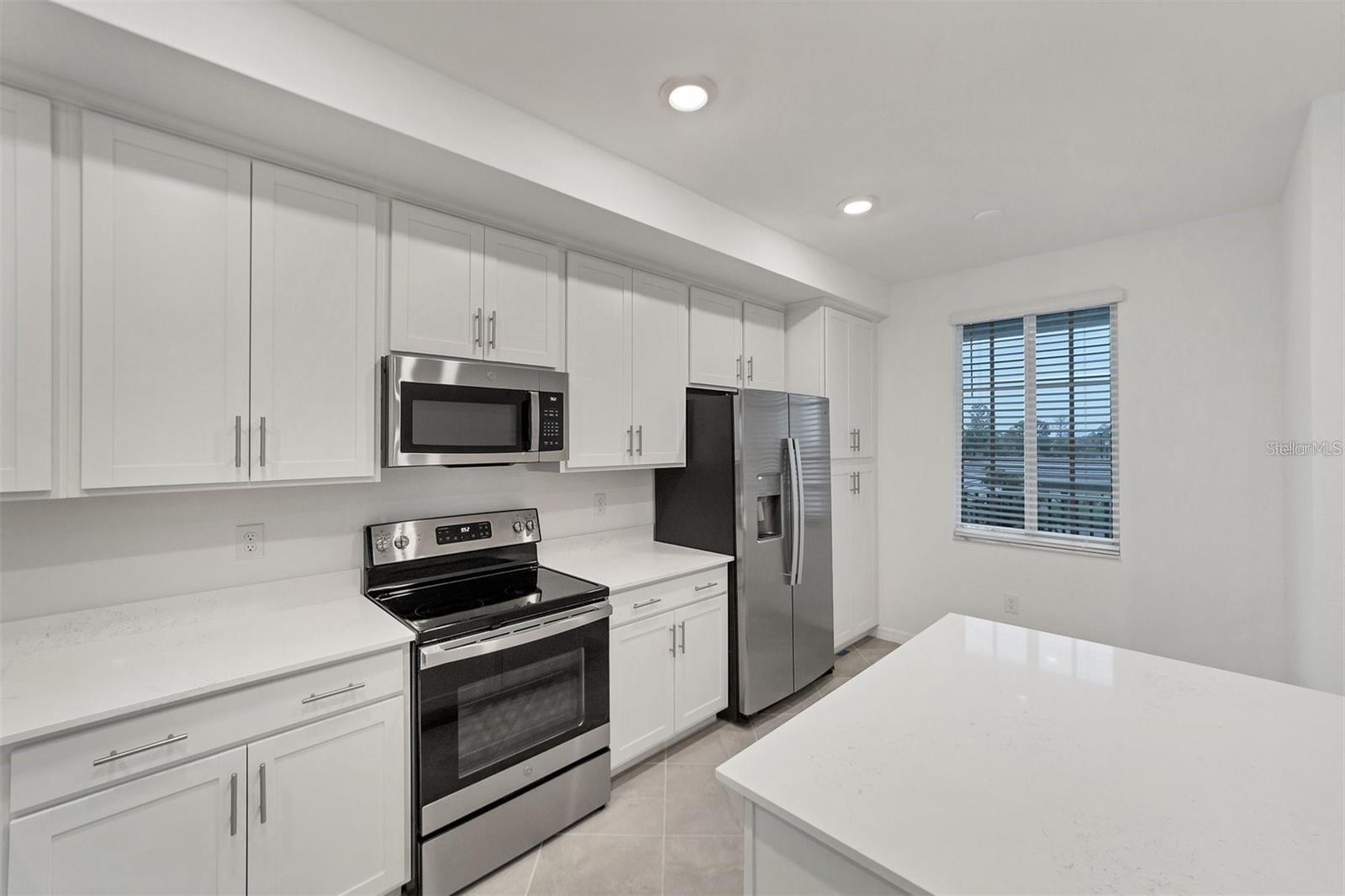 Image 8 of 32 For 17595 Opal Sand Drive 205