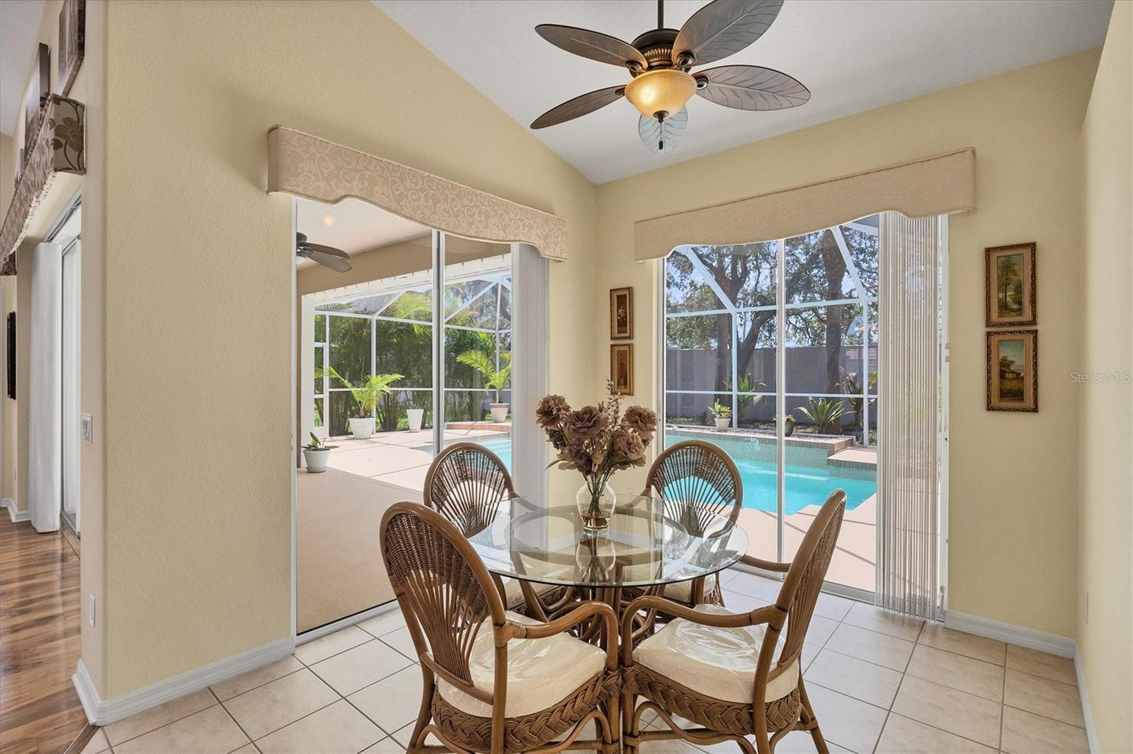 Image 17 of 52 For 188 Grand Oak Circle