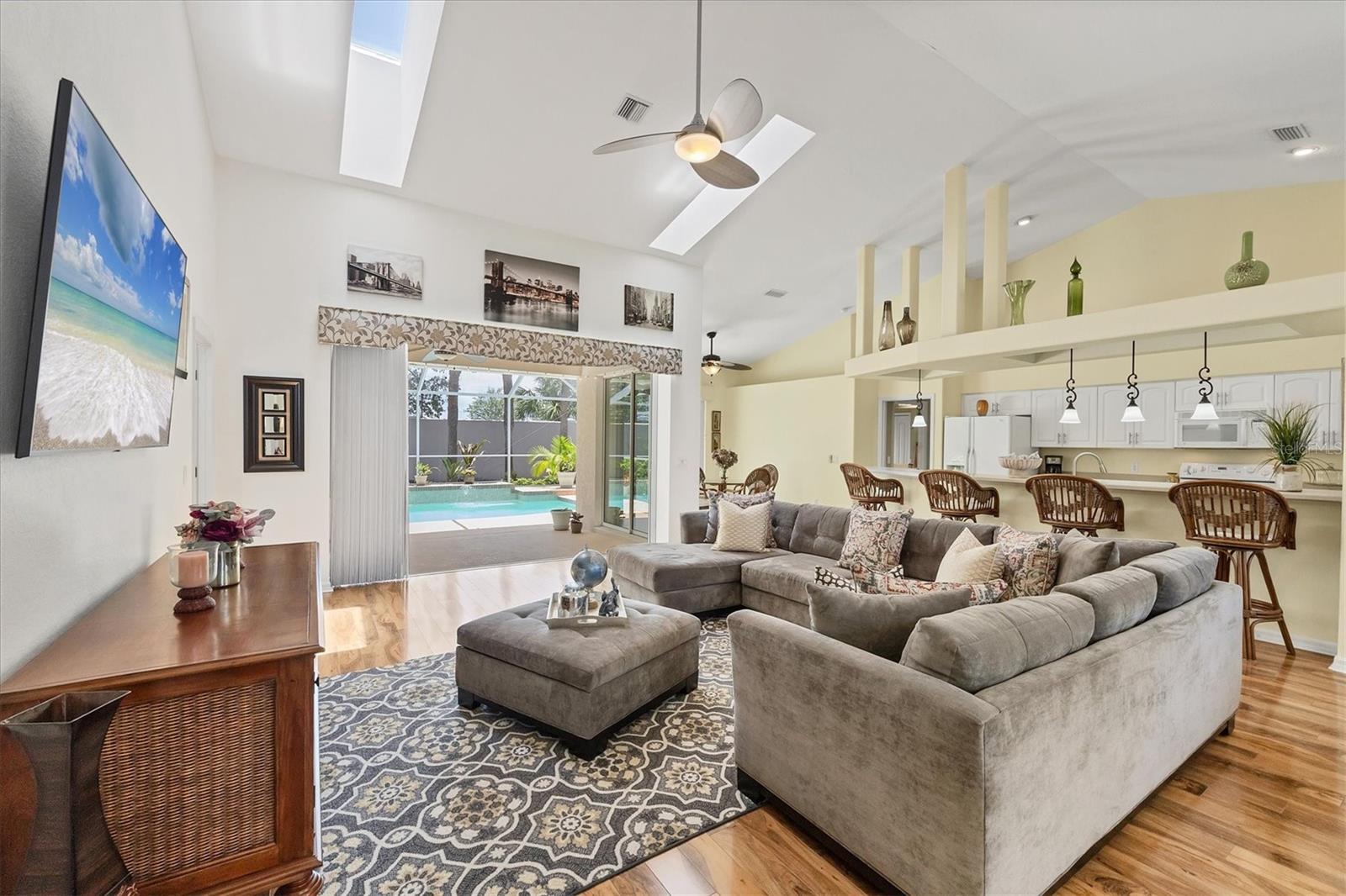 Image 7 of 52 For 188 Grand Oak Circle