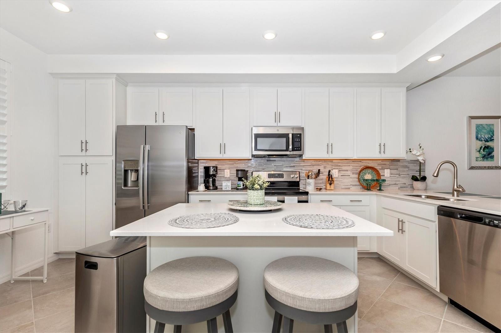 Image 3 of 96 For 12280 Wellen Golf Street 304