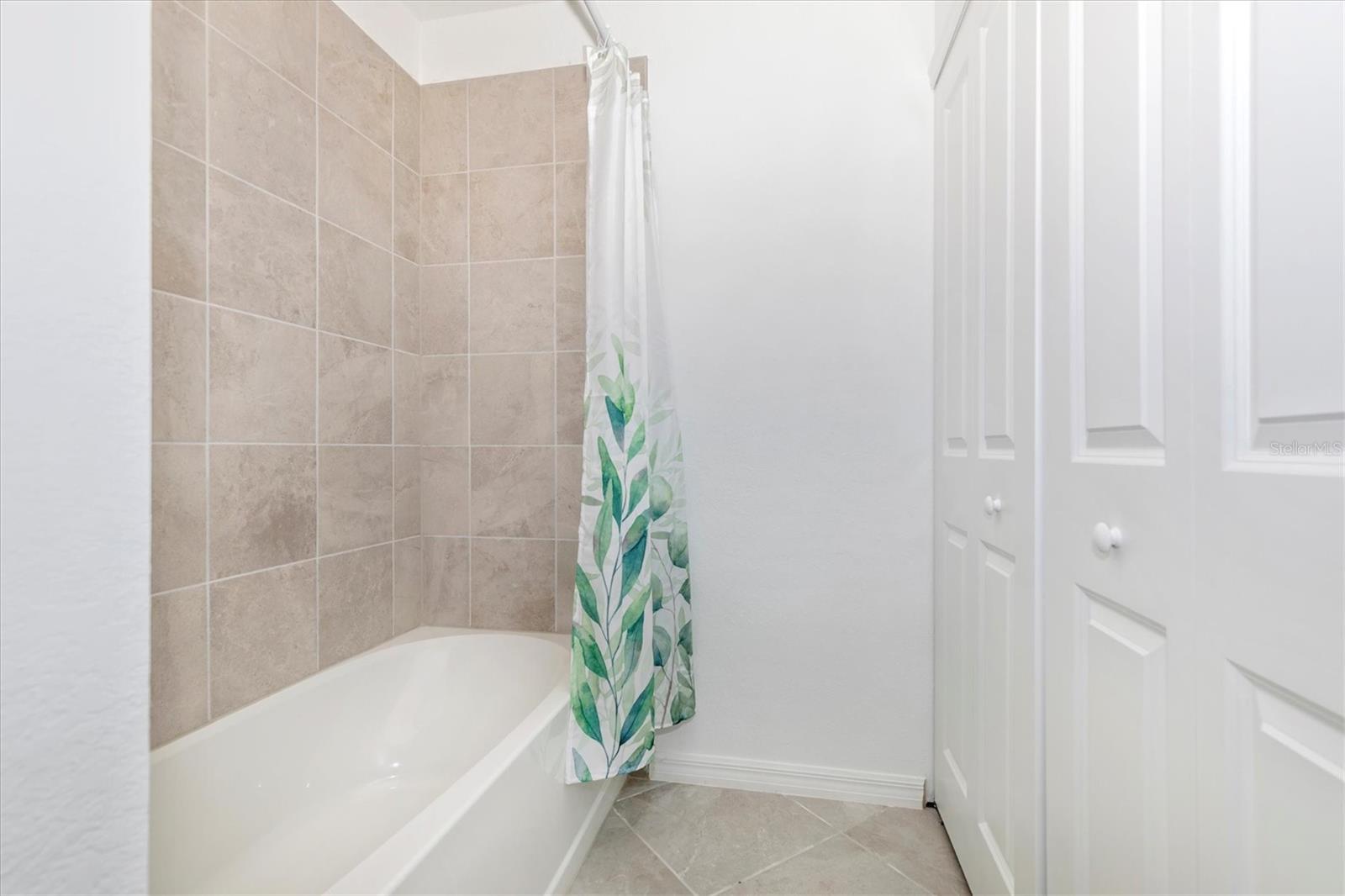 Image 31 of 96 For 12280 Wellen Golf Street 304