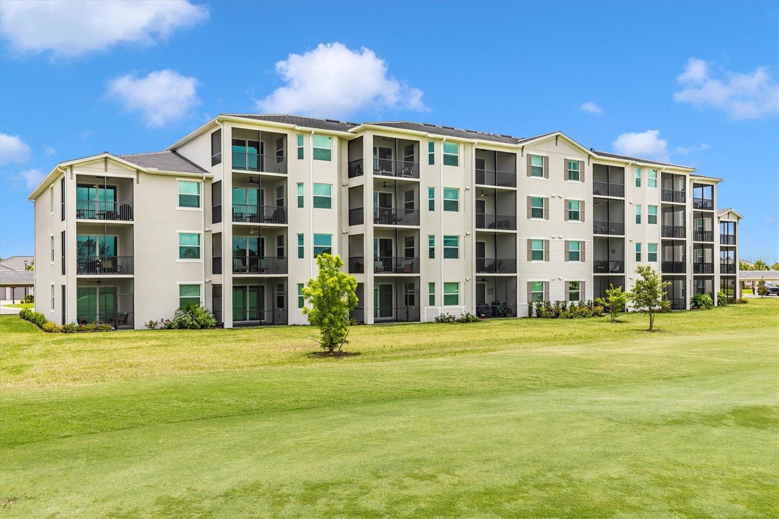 Image 34 of 96 For 12280 Wellen Golf Street 304