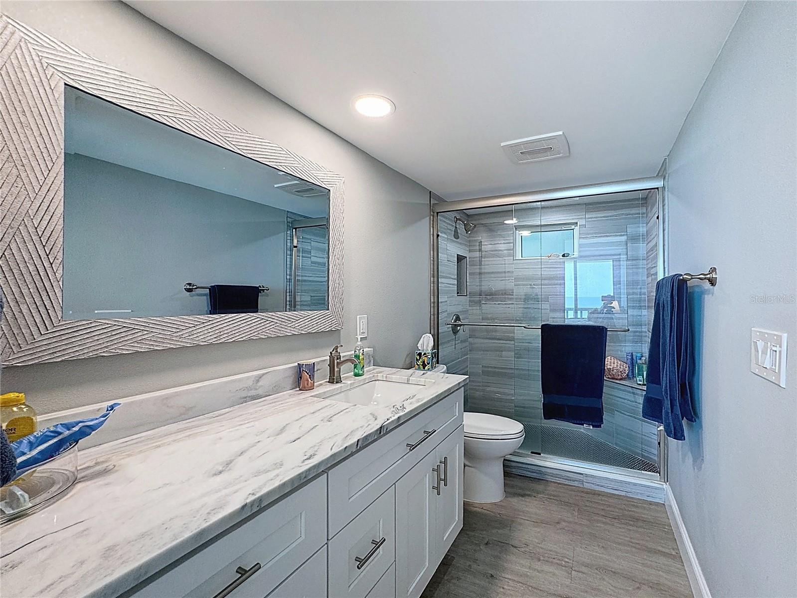 Image 14 of 42 For 1100 Tarpon Center Drive 503 5c