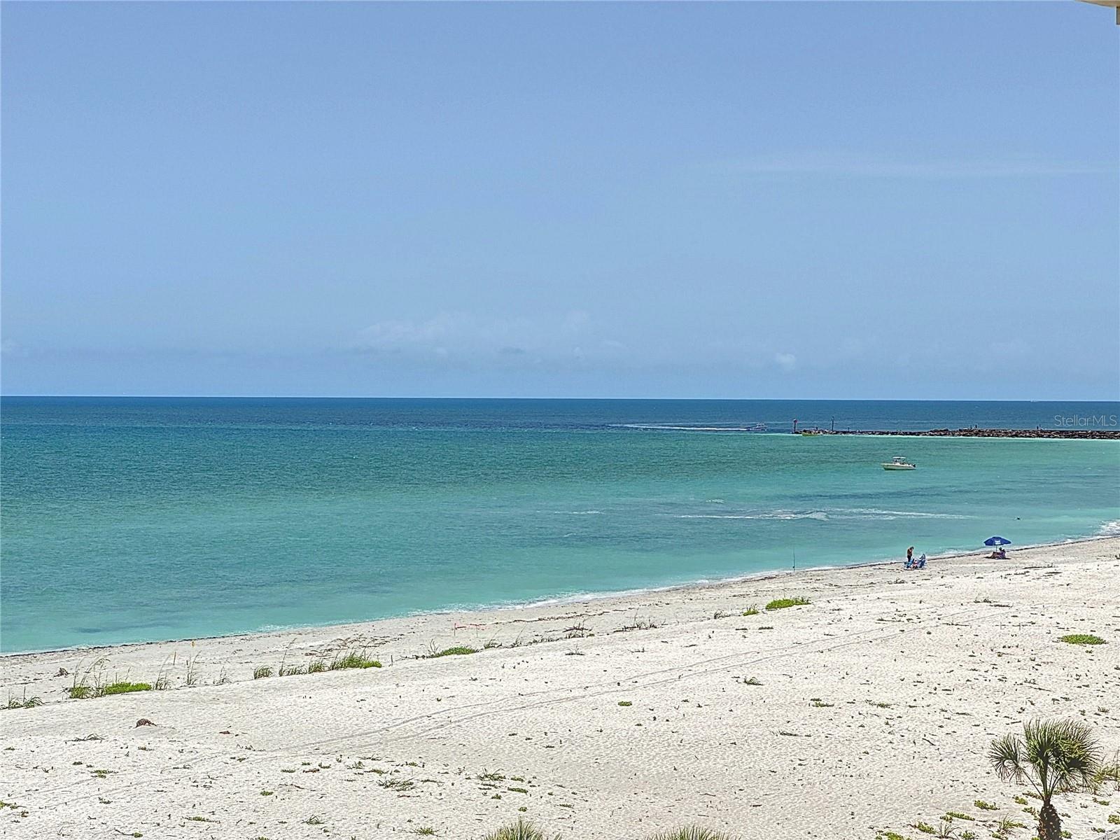 Image 18 of 42 For 1100 Tarpon Center Drive 503 5c