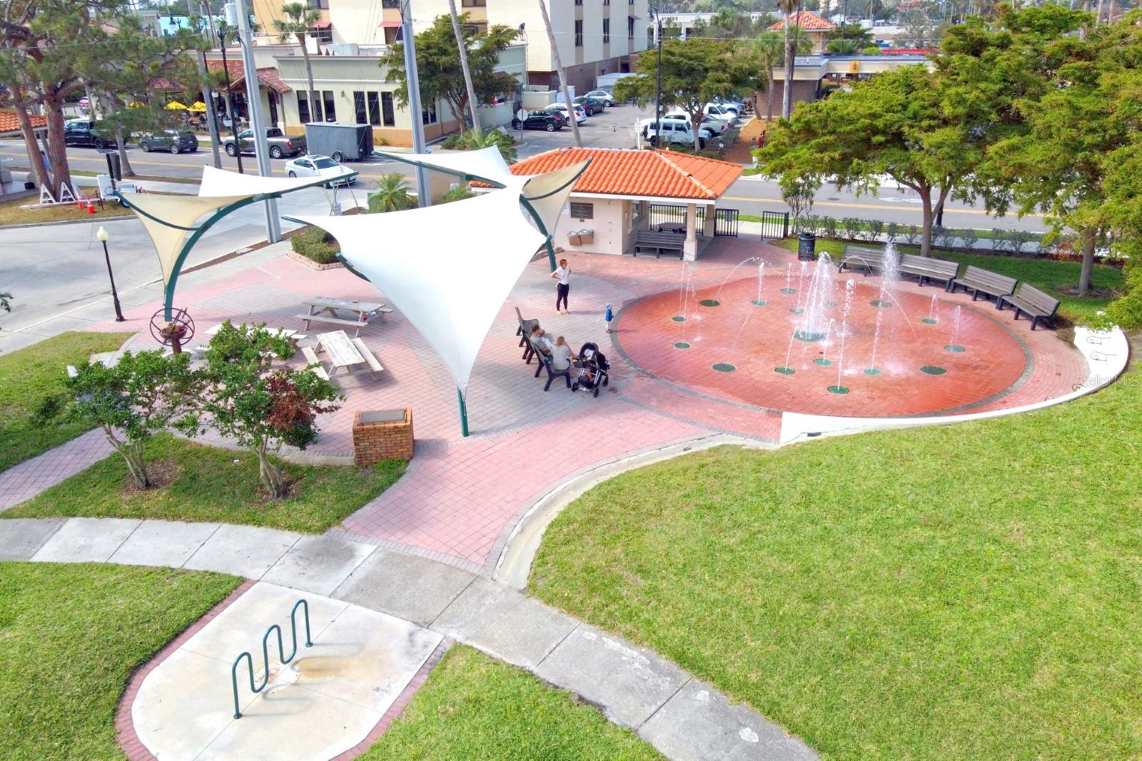 Image 33 of 42 For 1100 Tarpon Center Drive 503 5c