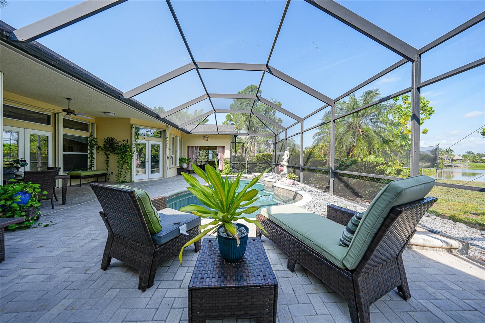 Image 39 of 55 For 249 Hallcrest Terrace