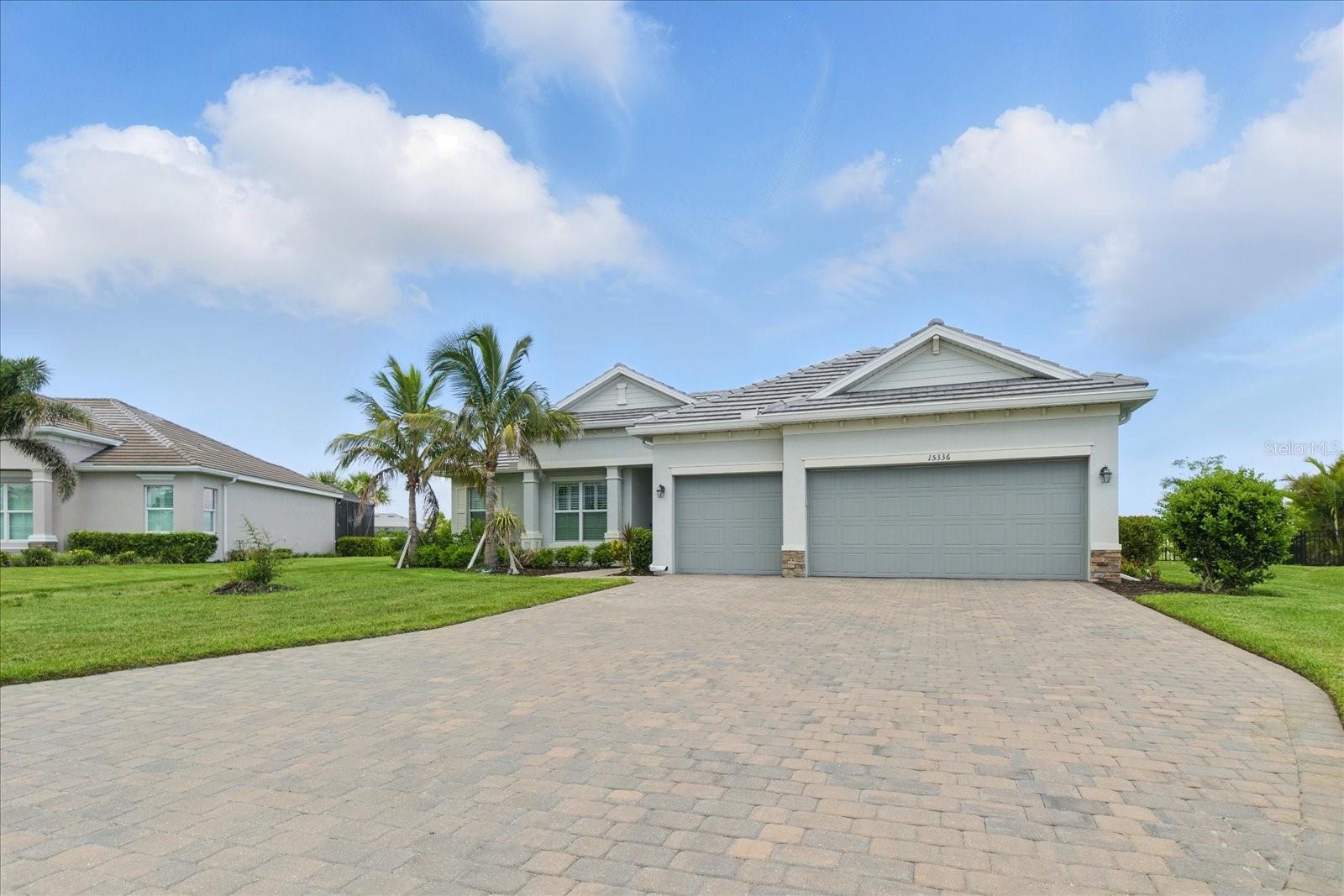 Image 7 of 52 For 15336 Spanish Point Drive