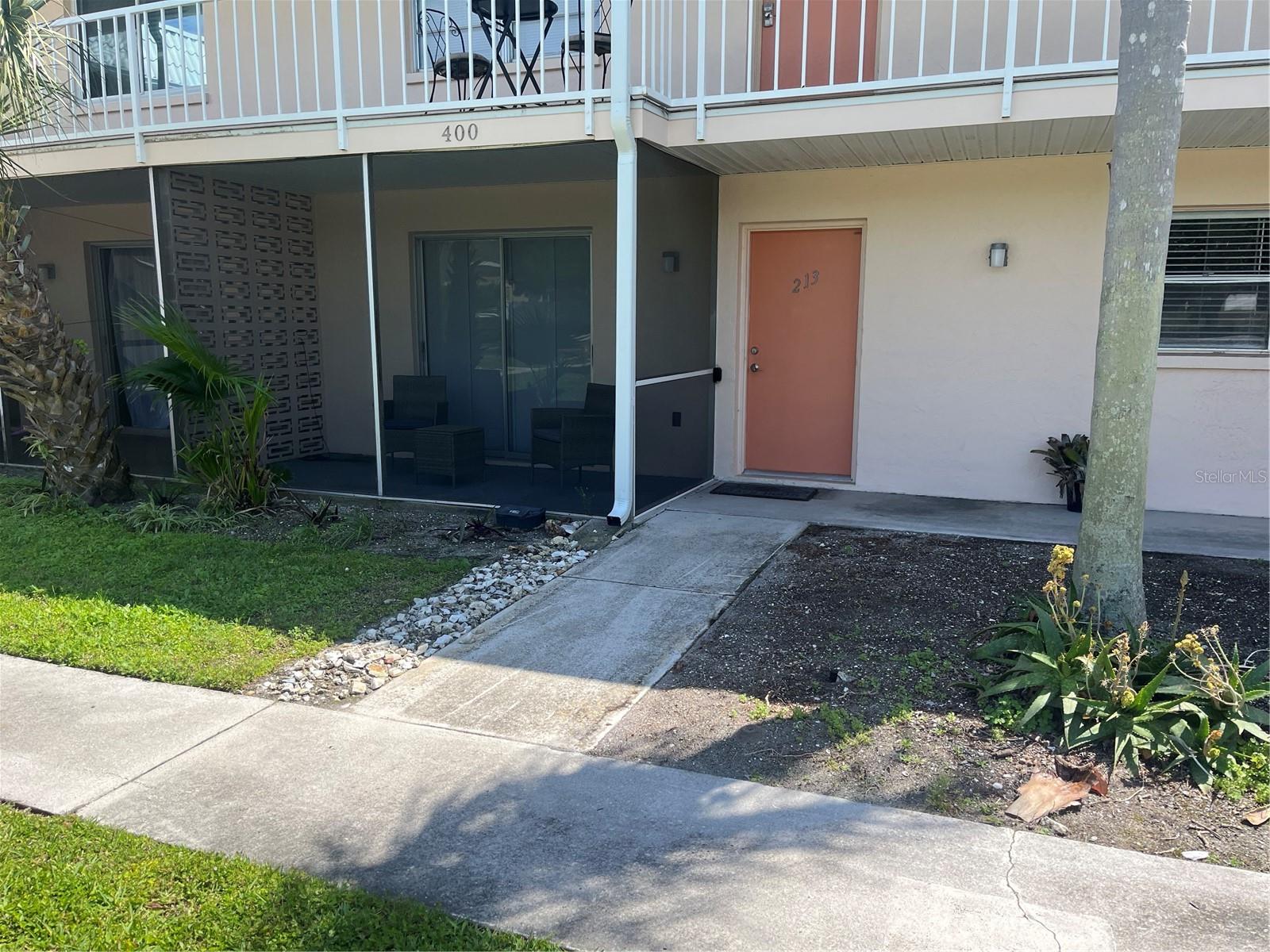 Image 2 of 18 For 400 Base Avenue E 213