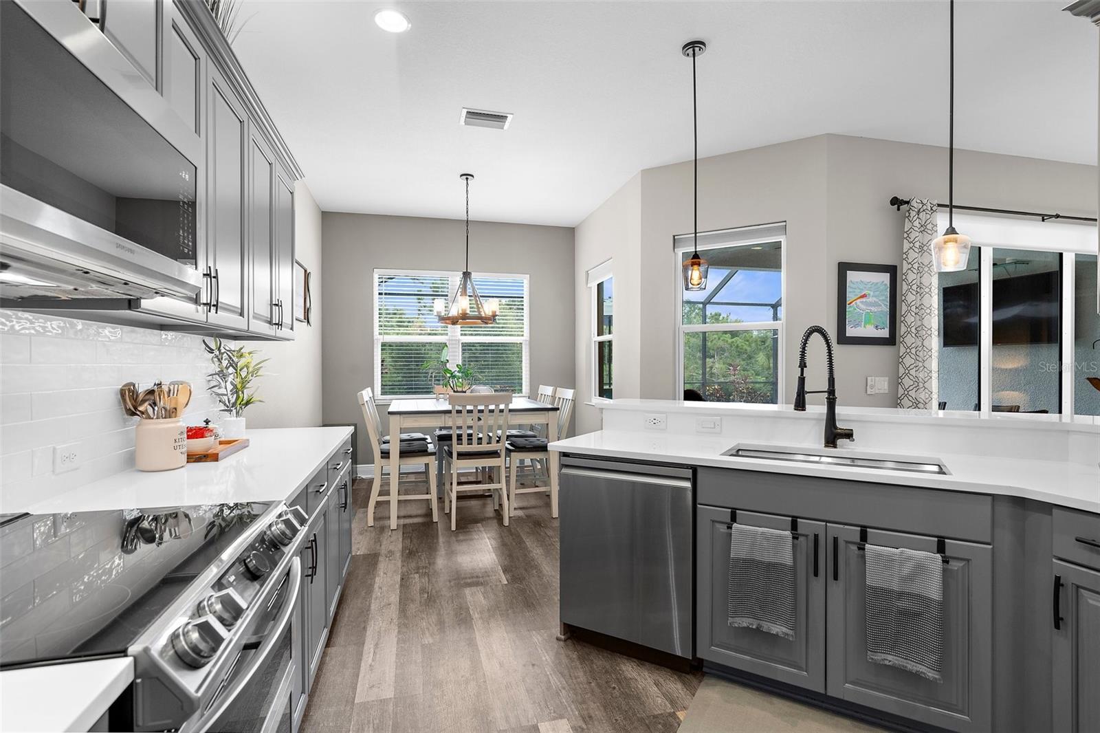 Image 11 of 90 For 21291 Sandal Foot Drive