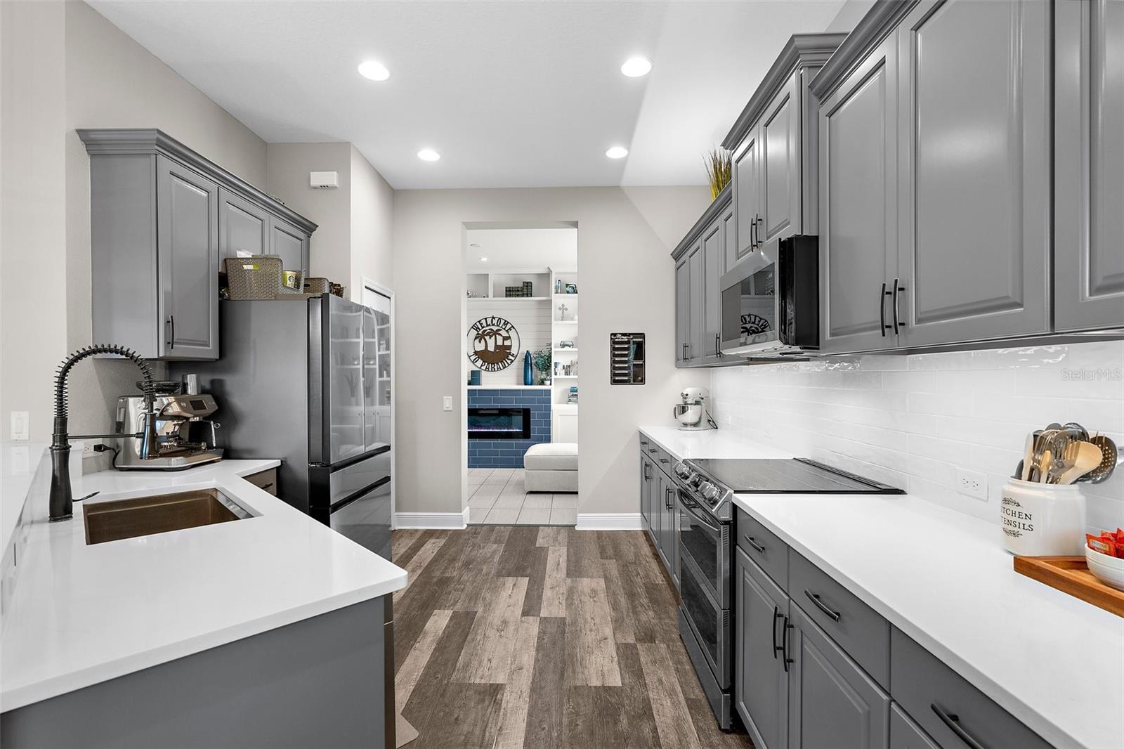 Image 12 of 90 For 21291 Sandal Foot Drive