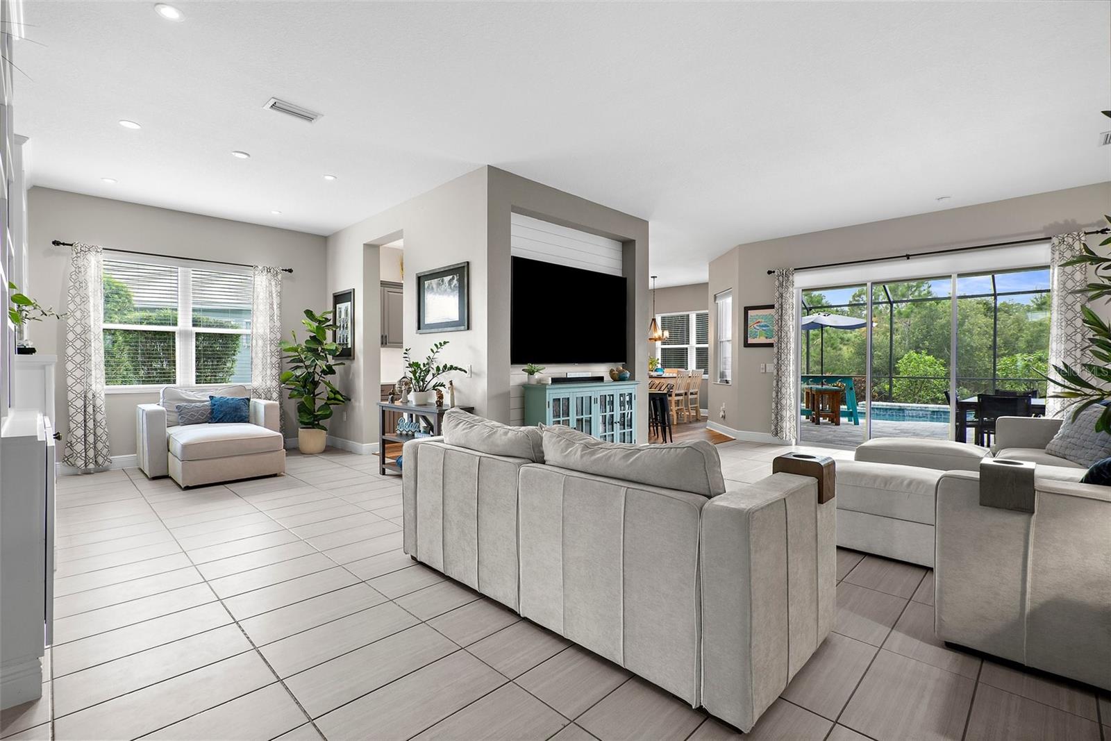 Image 7 of 90 For 21291 Sandal Foot Drive