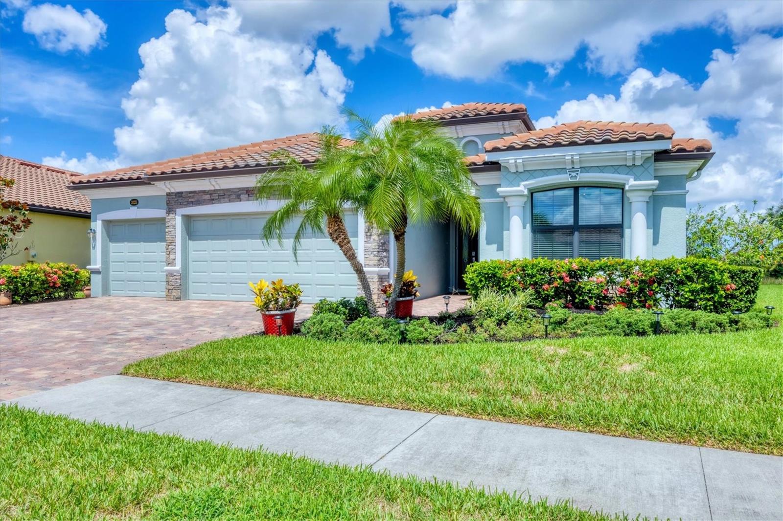 Details for 20235 Granlago Drive, VENICE, FL 34293