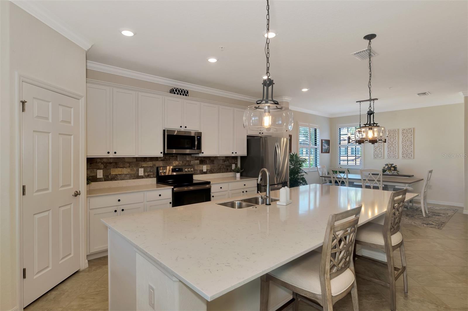 Image 16 of 96 For 10789 Tarflower Drive 202