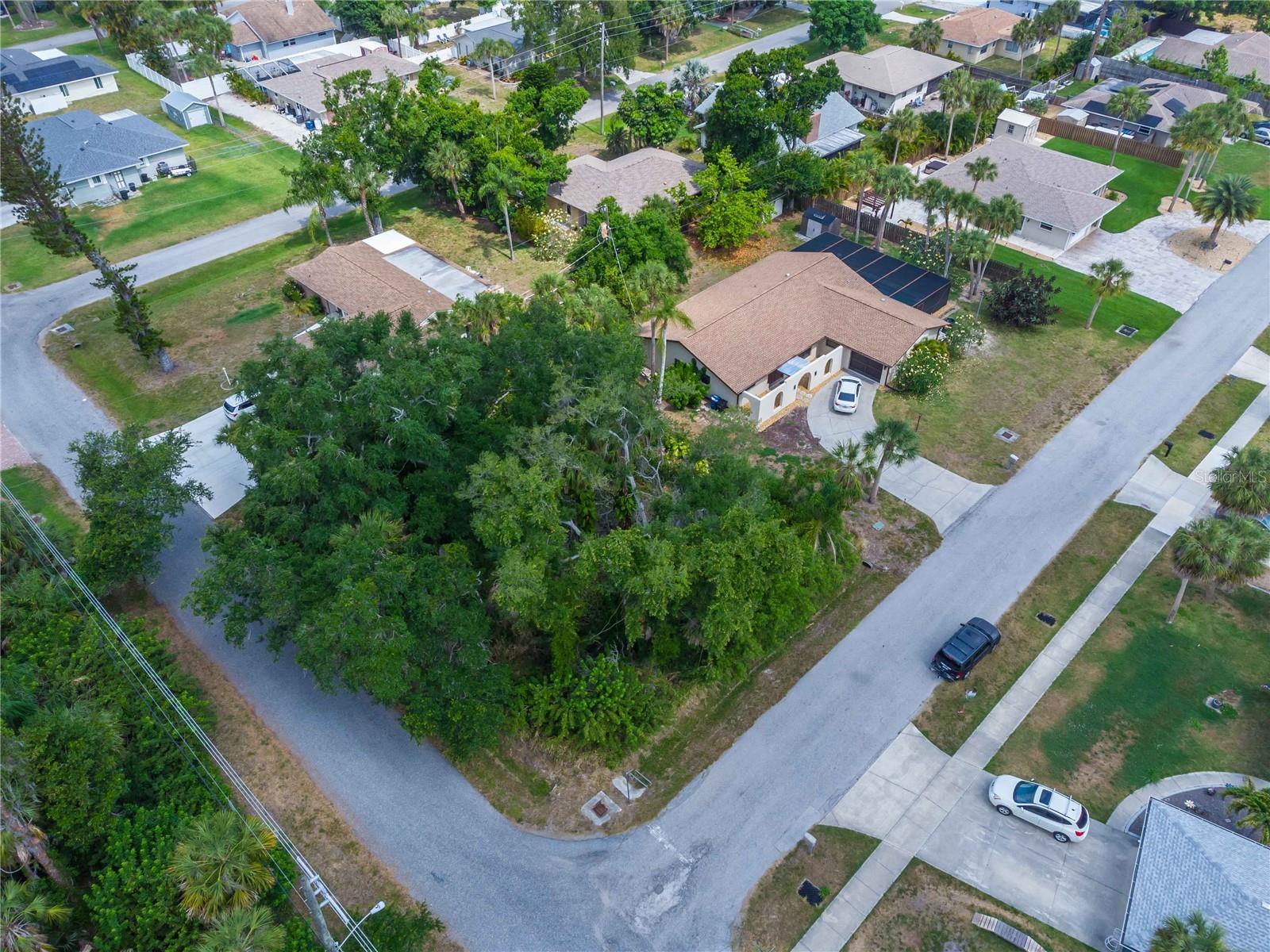 Image 7 of 17 For Lots 17108 & 17109 Valencia Road