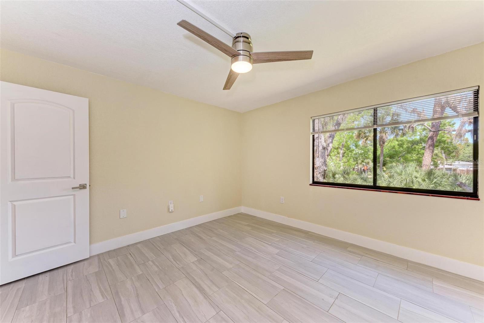 Image 19 of 36 For 2718 Orchid Oaks Drive C-202