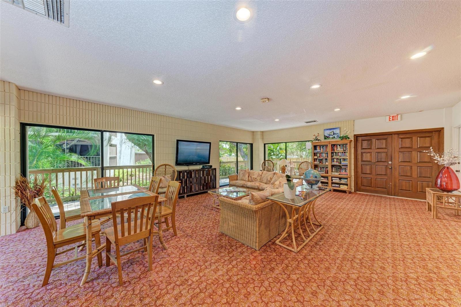 Image 35 of 36 For 2718 Orchid Oaks Drive C-202