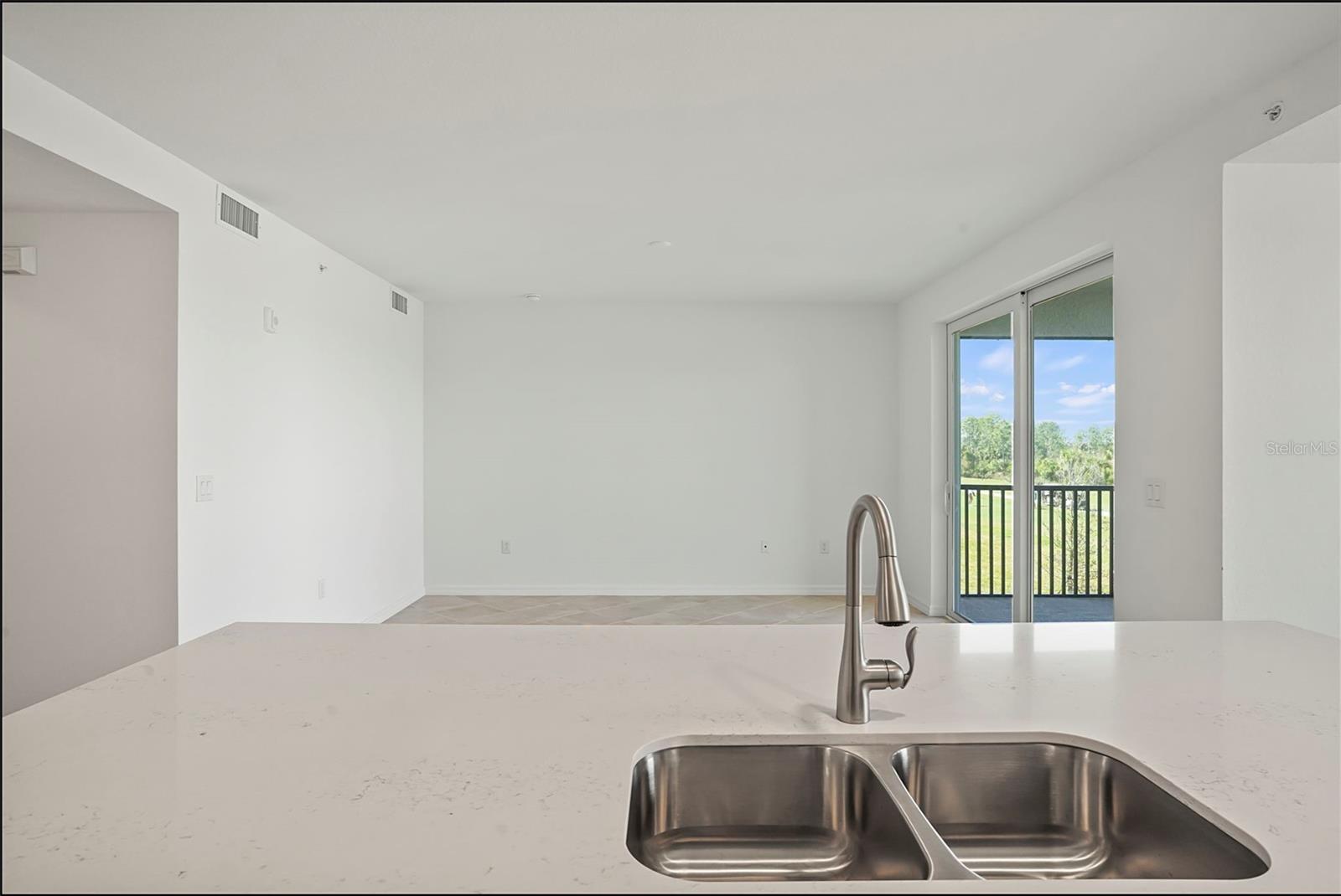 Image 13 of 40 For 12140 Wellen Golf Street 202