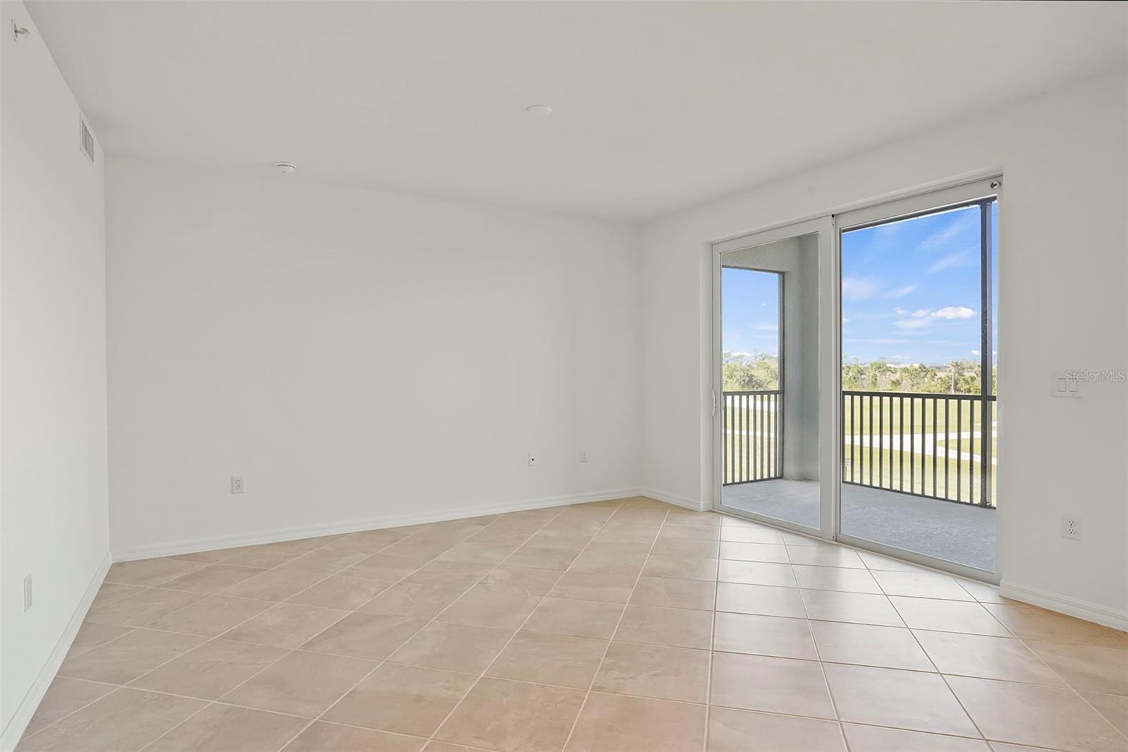 Image 16 of 40 For 12140 Wellen Golf Street 202