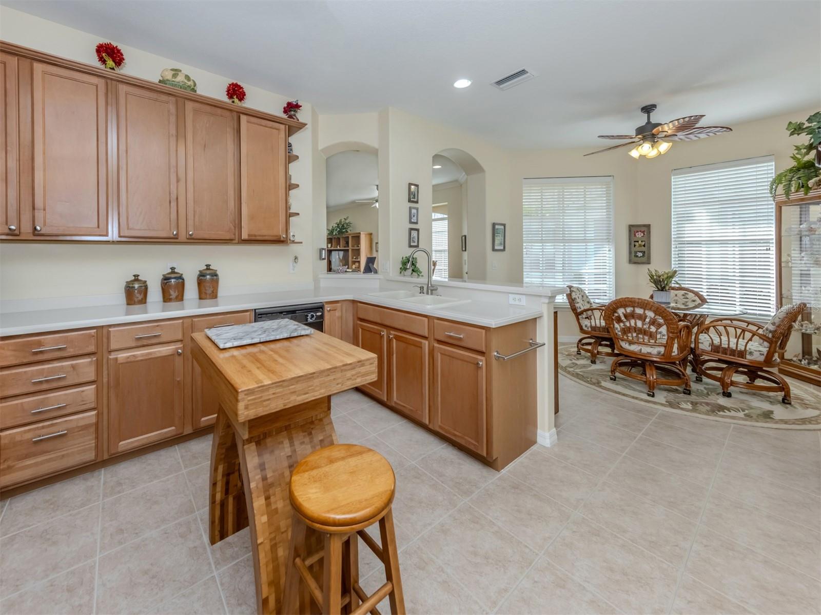 Image 10 of 37 For 29704 Niagara Court