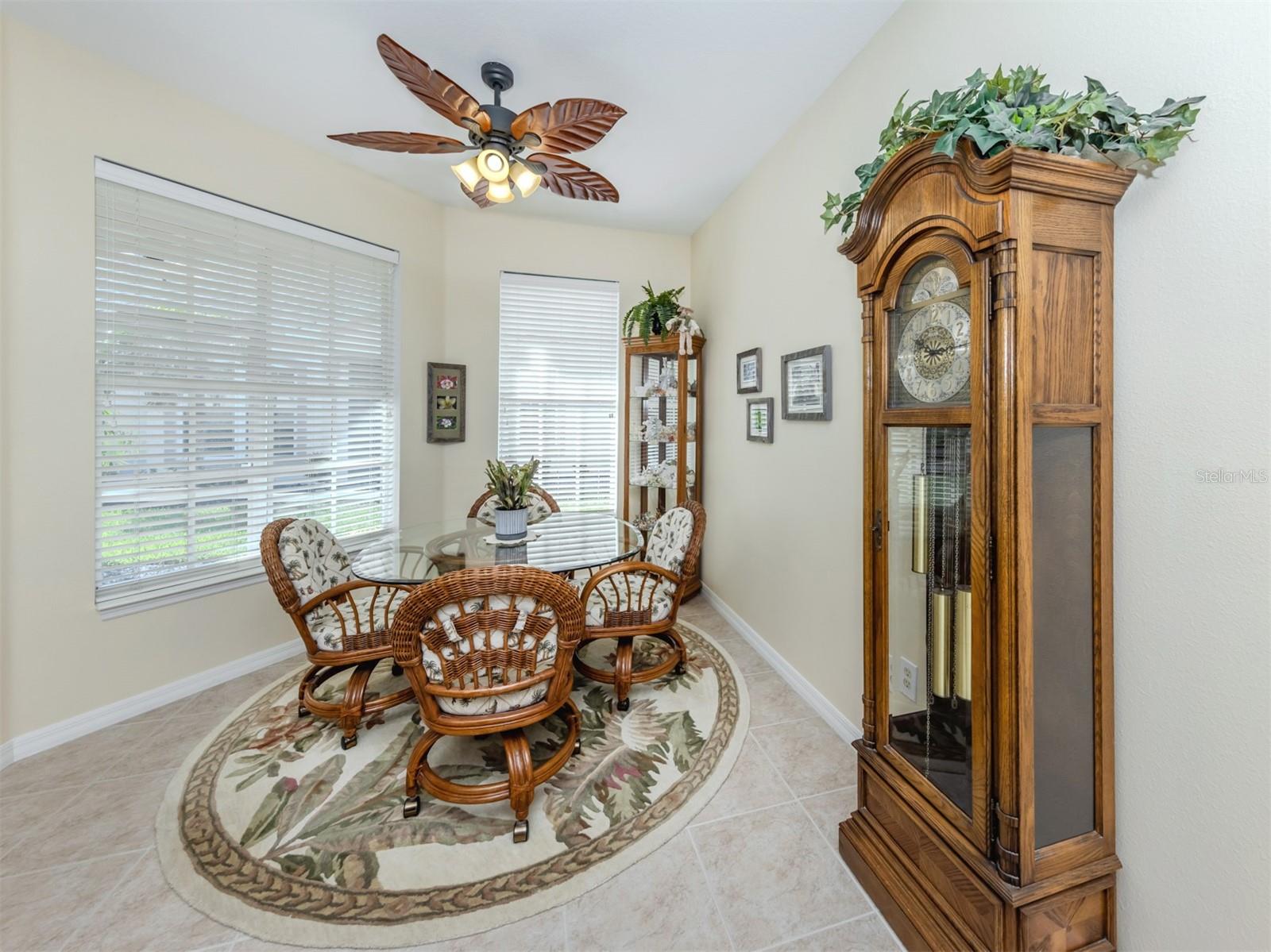 Image 11 of 37 For 29704 Niagara Court