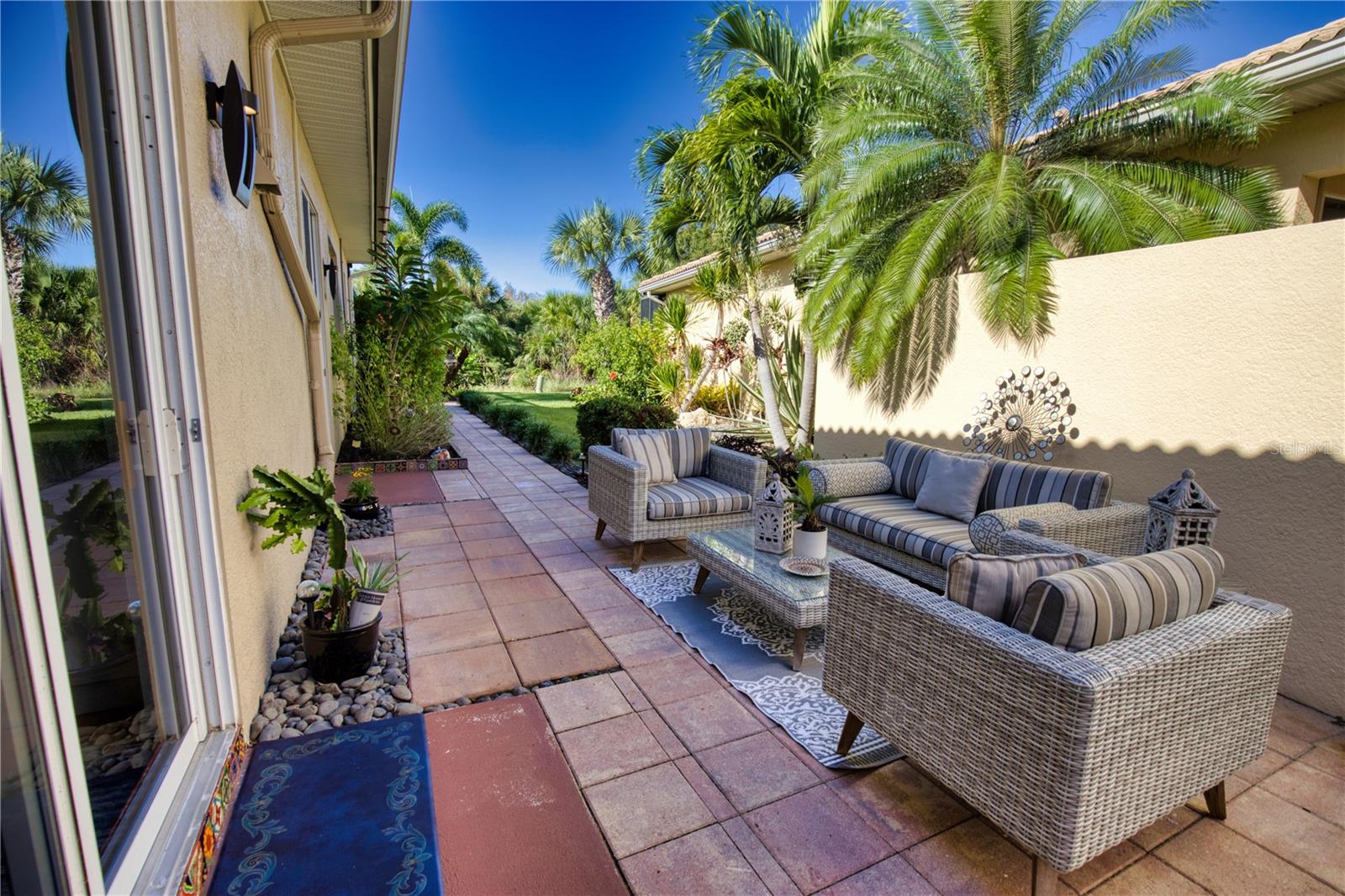 Image 16 of 42 For 209 Mestre Place
