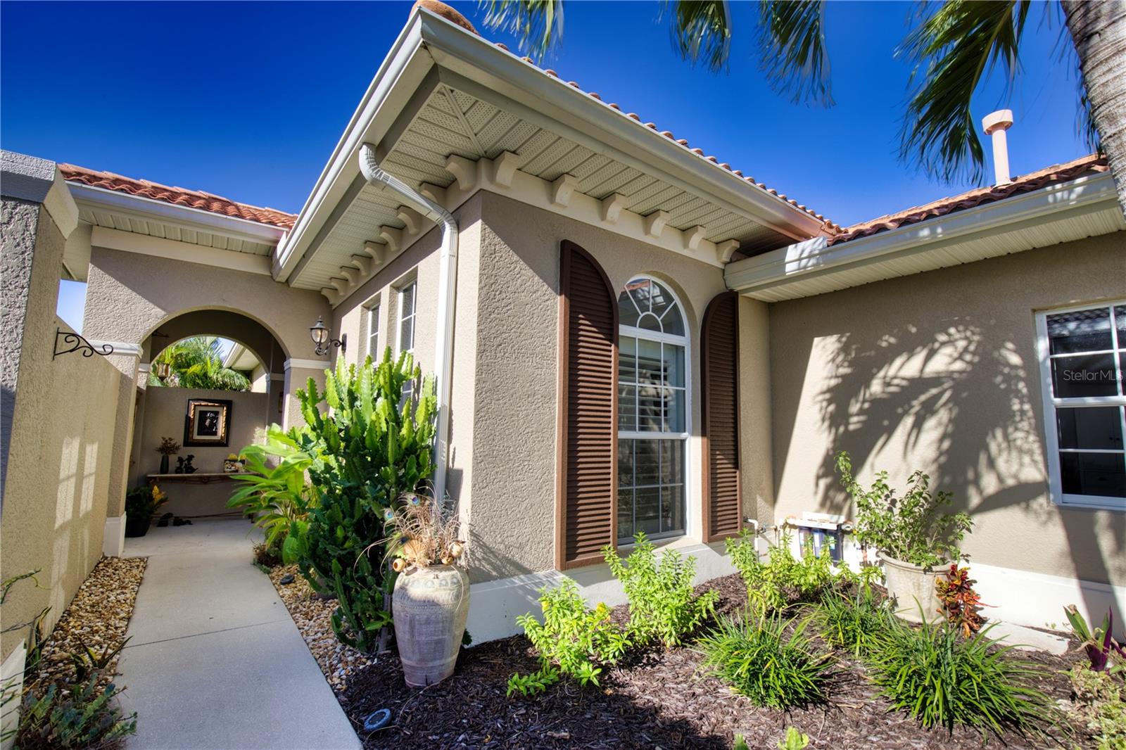 Image 7 of 42 For 209 Mestre Place