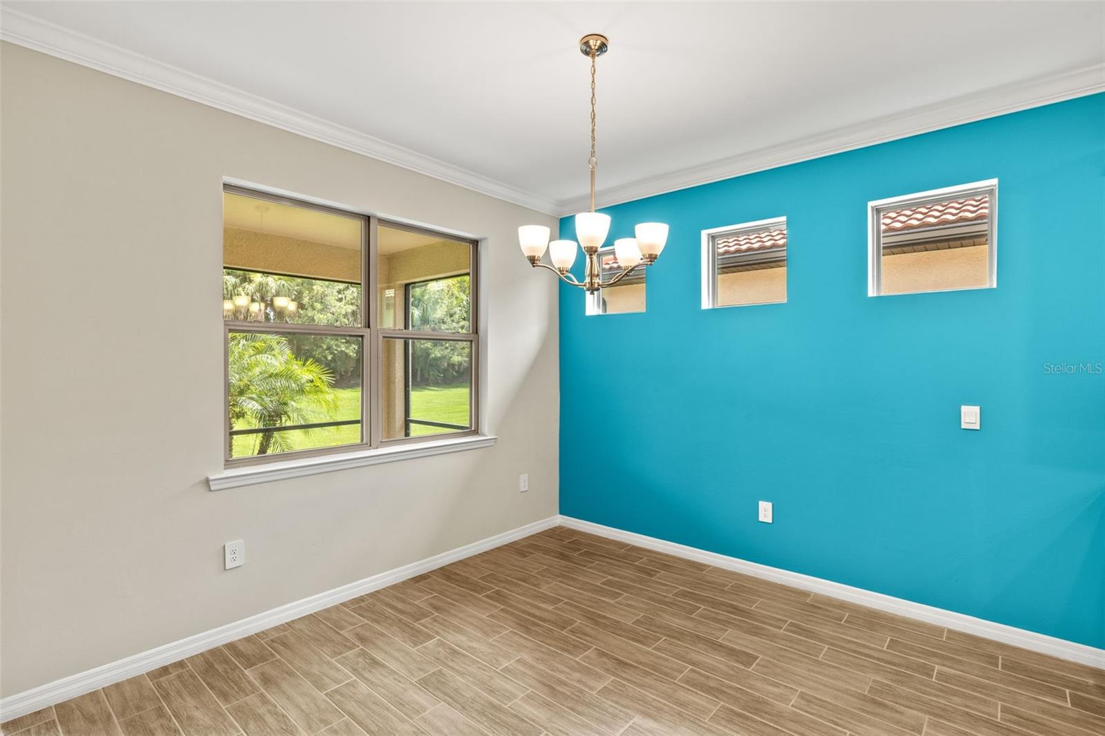 Image 14 of 44 For 260 Soliera Street