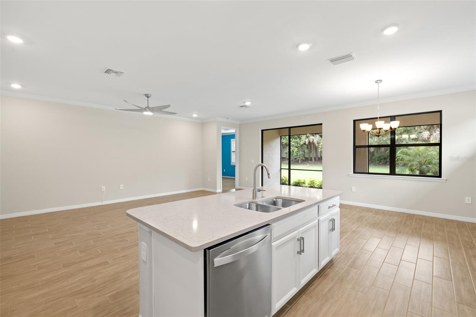Image 9 of 44 For 260 Soliera Street