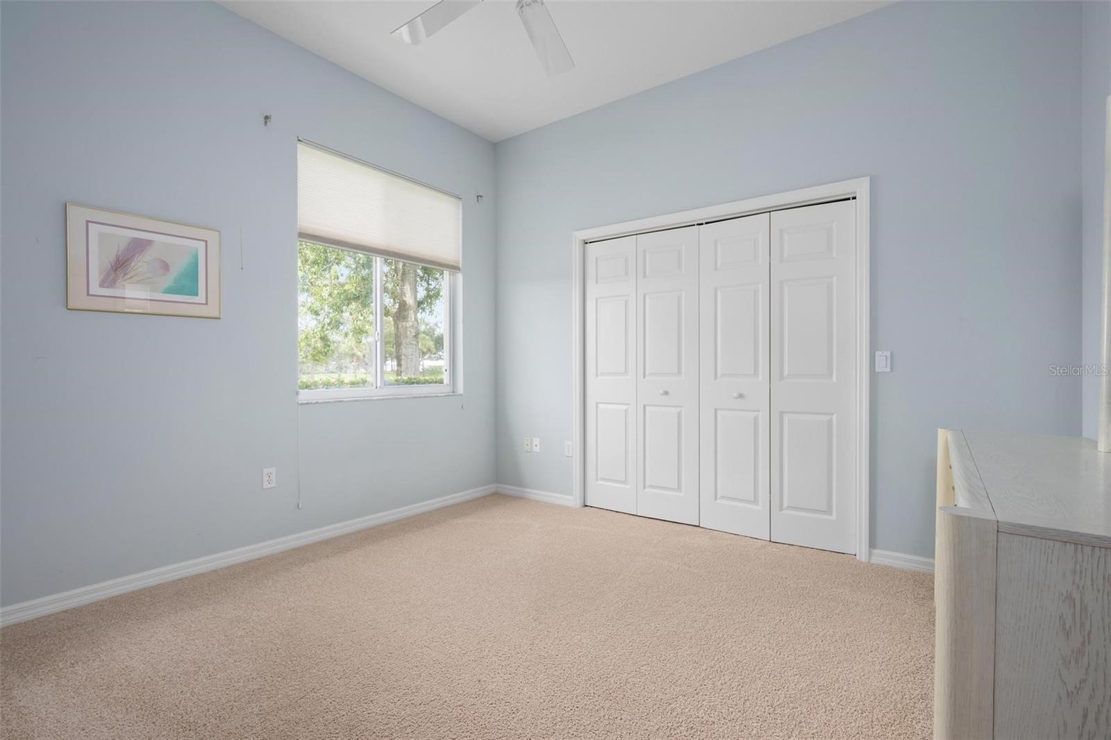 Image 40 of 98 For 467 Sherbrooke Court