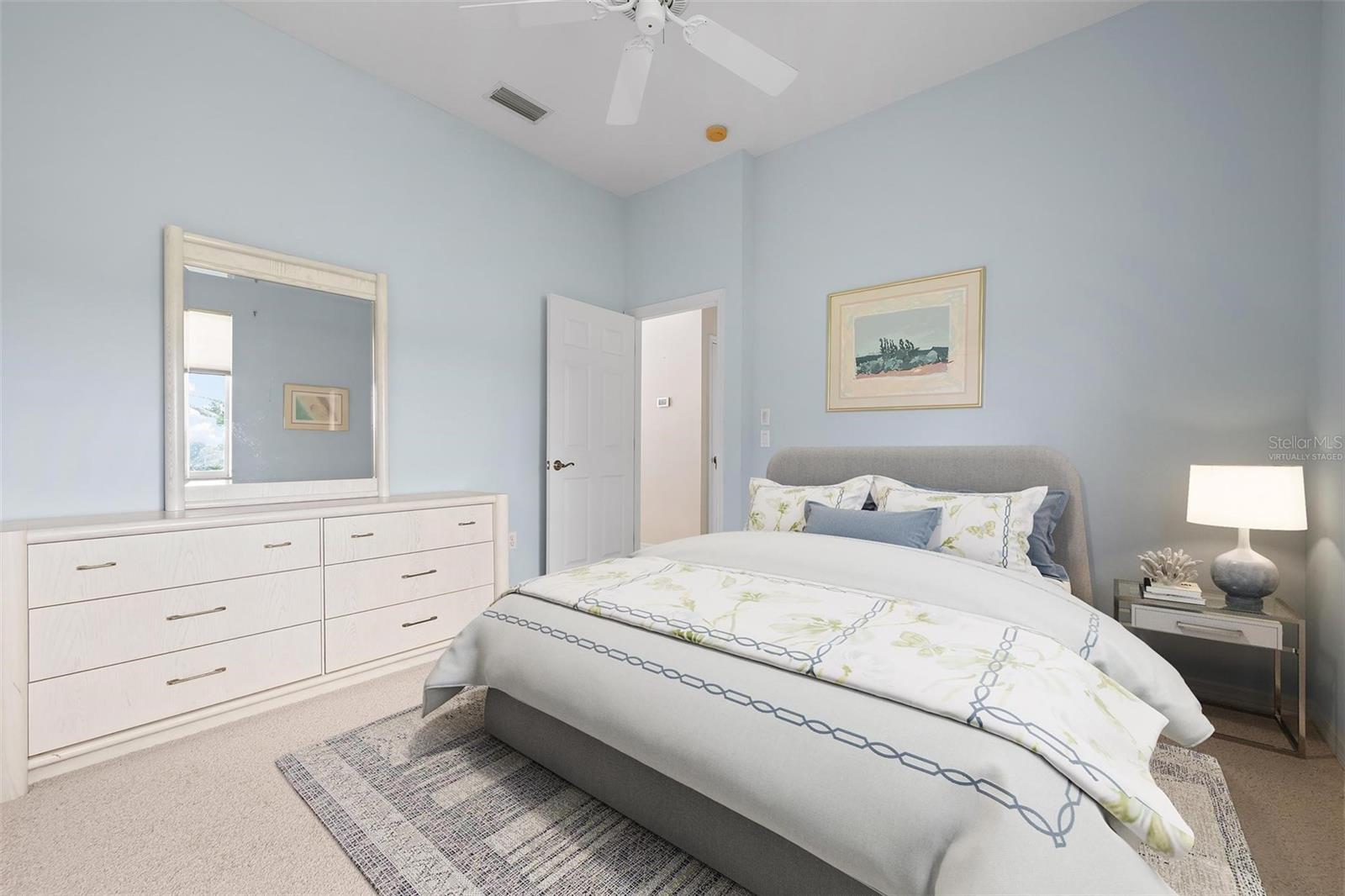 Image 41 of 98 For 467 Sherbrooke Court