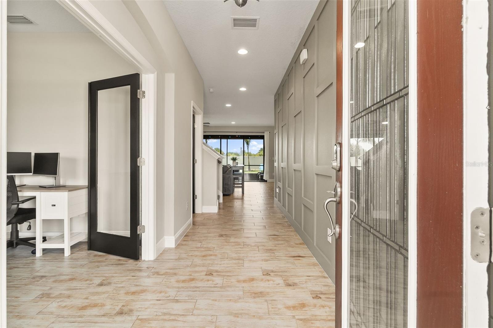 Image 11 of 49 For 12617 Oak Hill Way