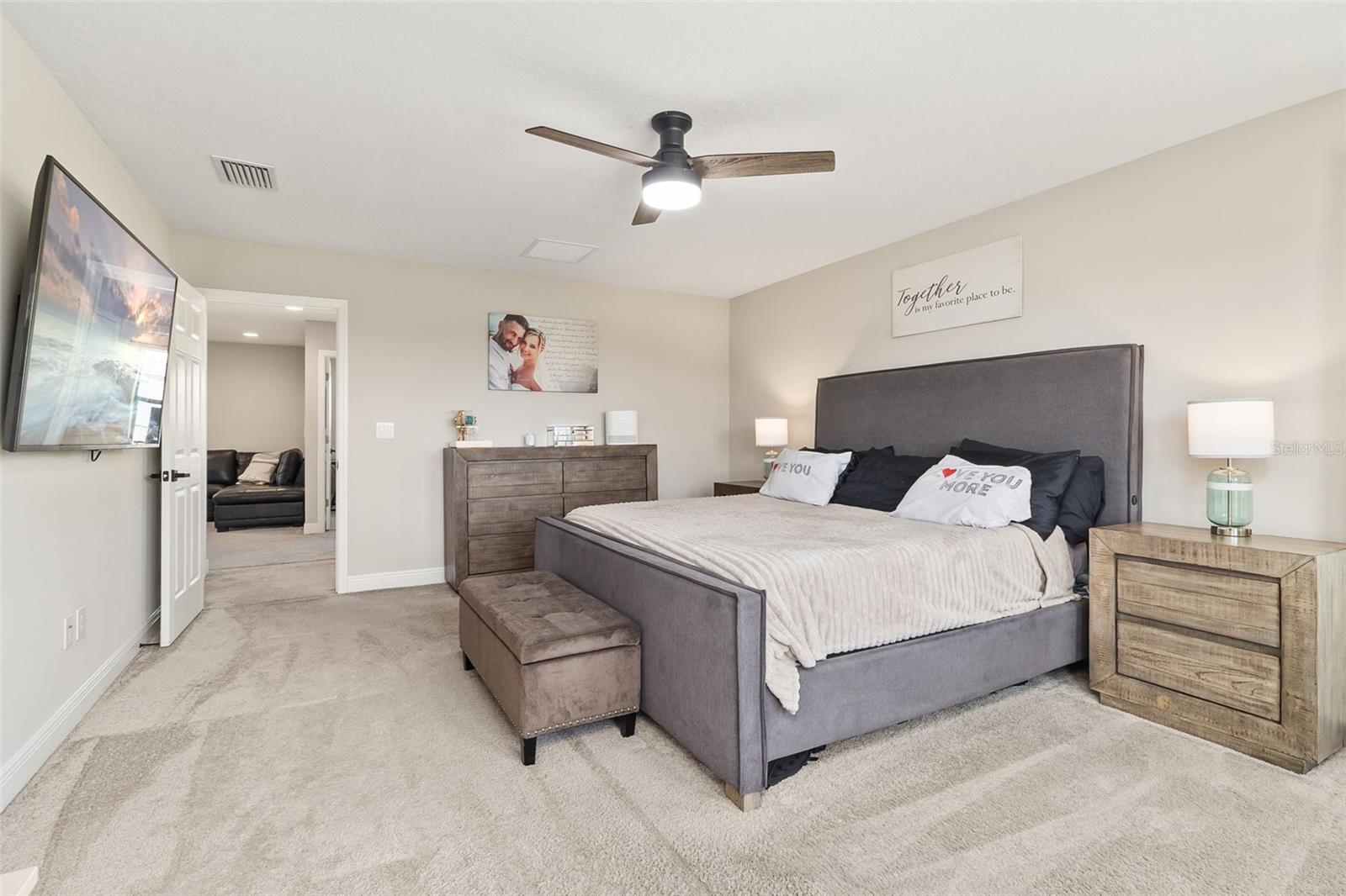 Image 22 of 49 For 12617 Oak Hill Way