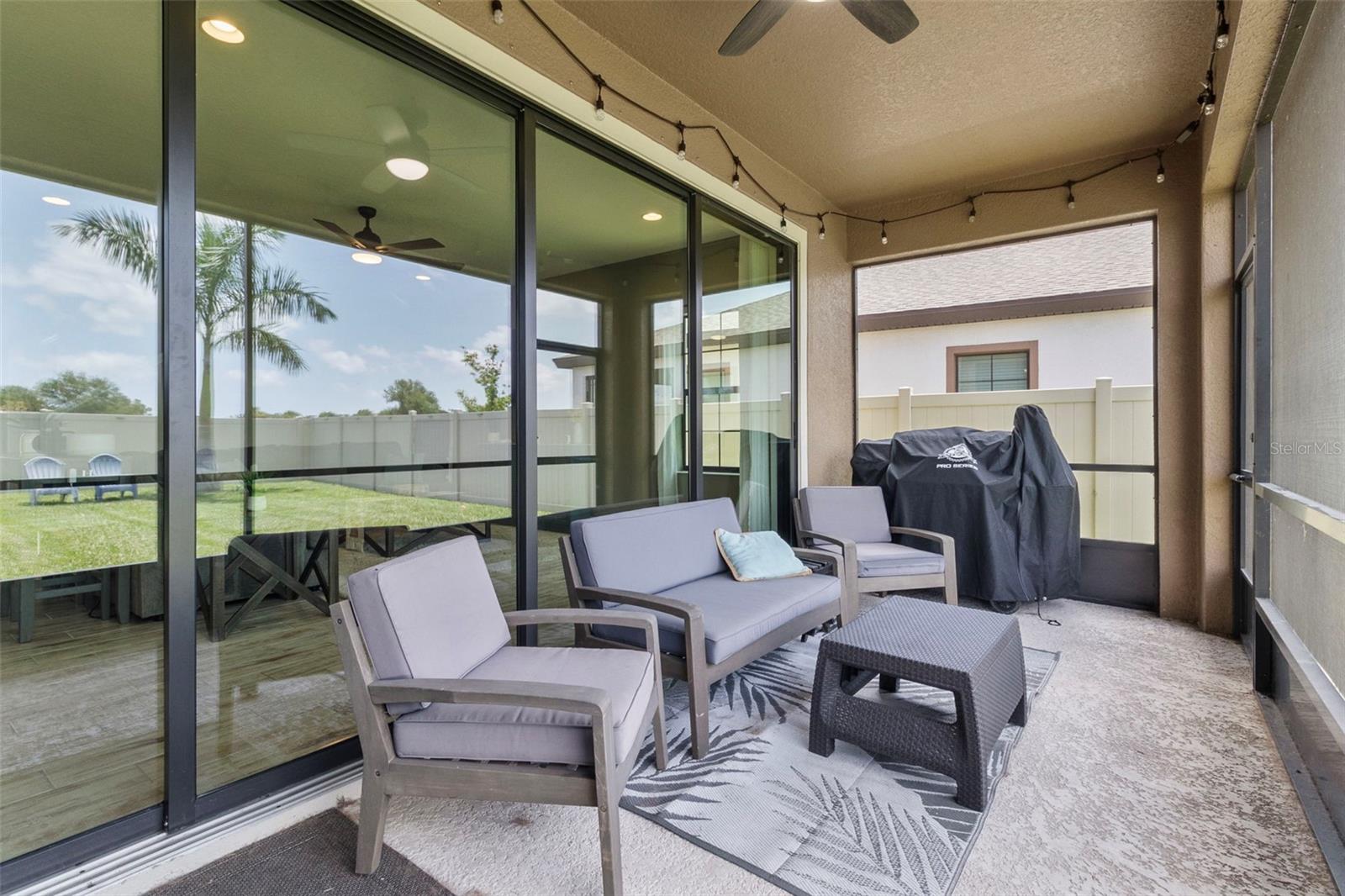 Image 35 of 49 For 12617 Oak Hill Way