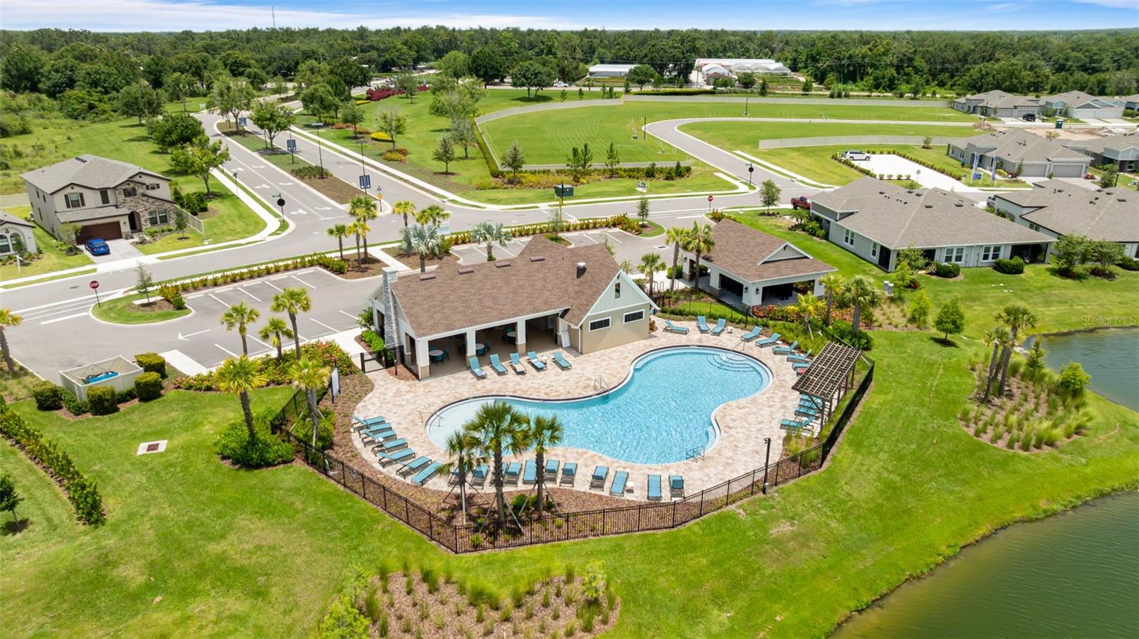 Image 44 of 49 For 12617 Oak Hill Way