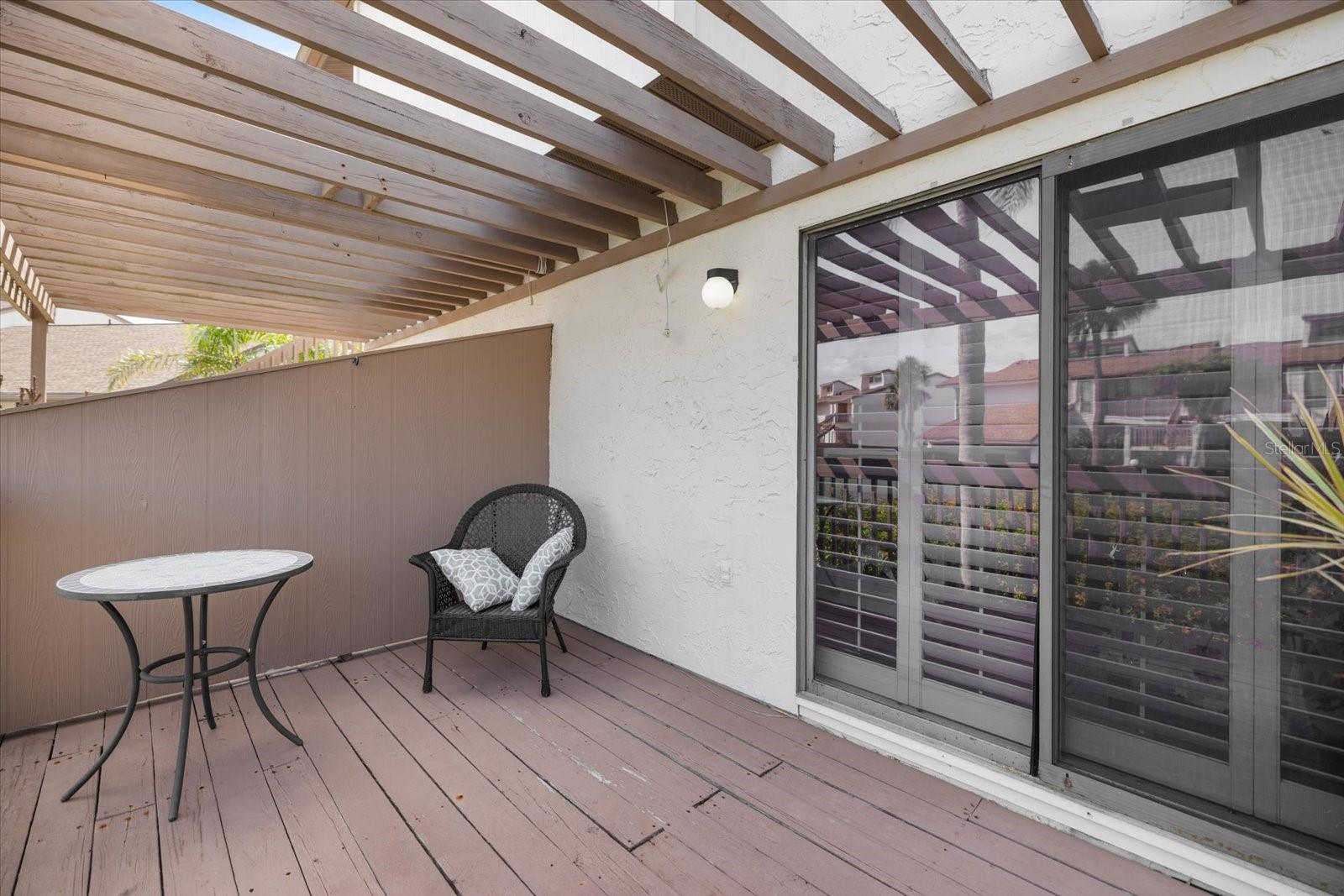 Image 22 of 42 For 864 Bird Bay Way 195