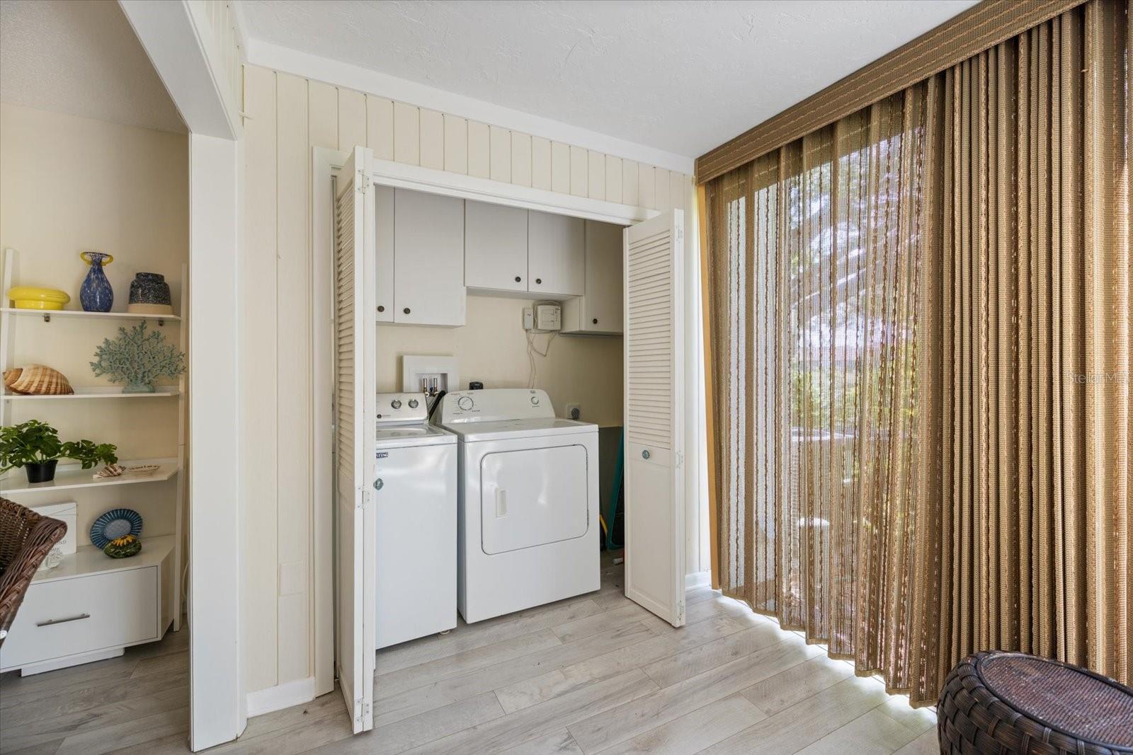Image 32 of 42 For 864 Bird Bay Way 195