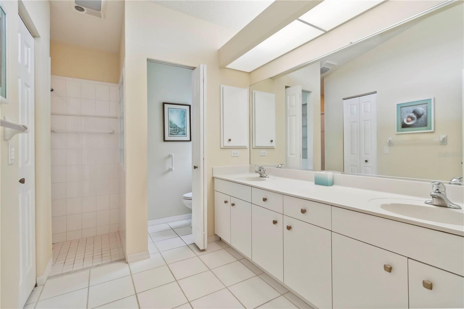 Image 28 of 50 For 1110 Southlake Court