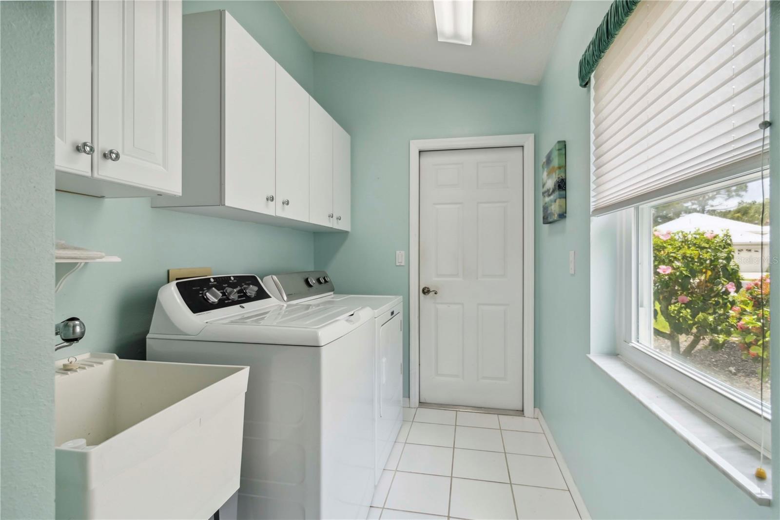 Image 41 of 50 For 1110 Southlake Court