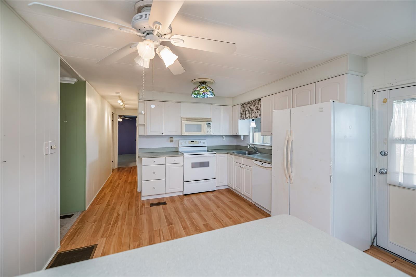 Image 9 of 54 For 527 Walnut Circle
