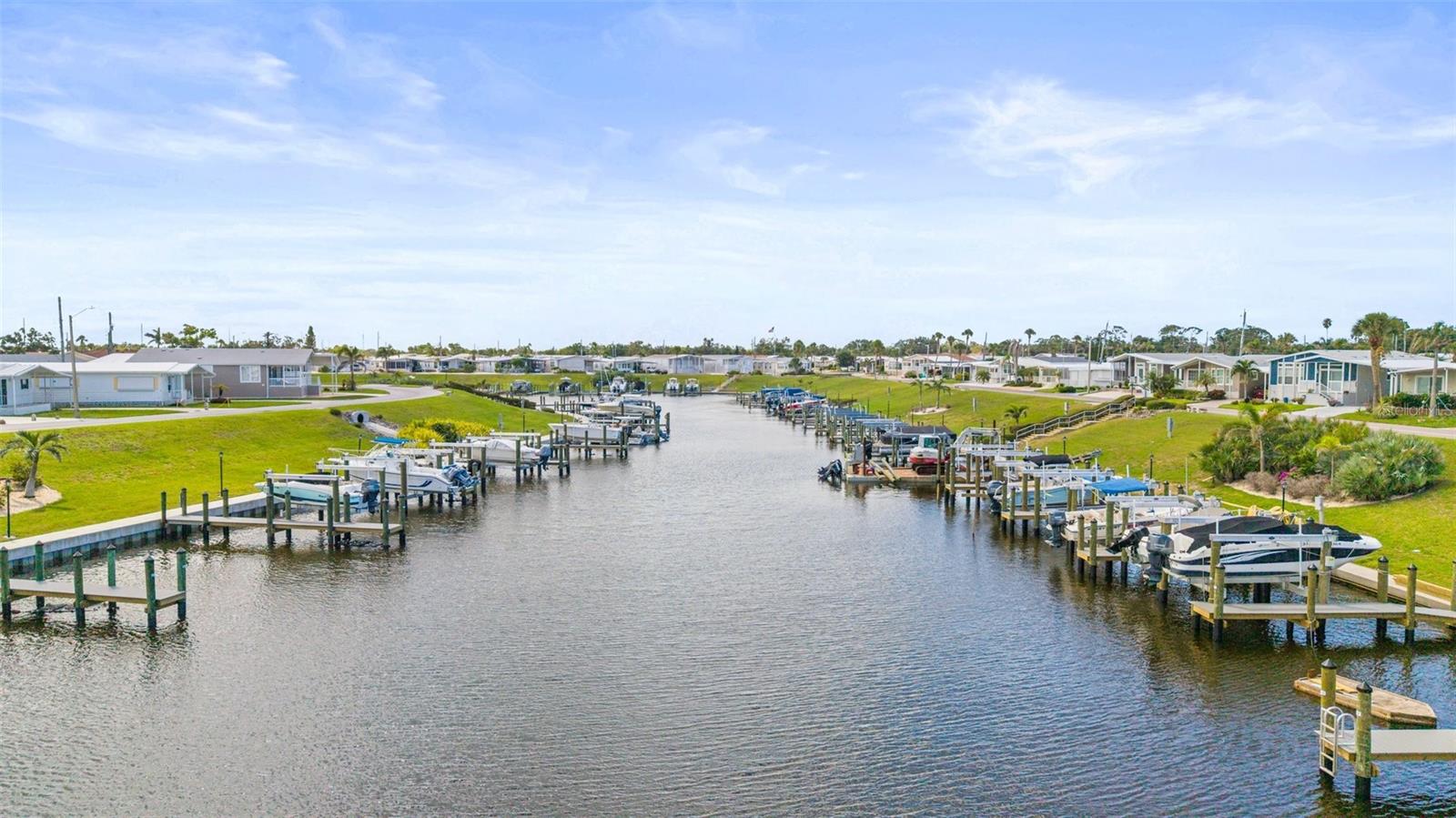 Image 24 of 30 For 614 Waterway