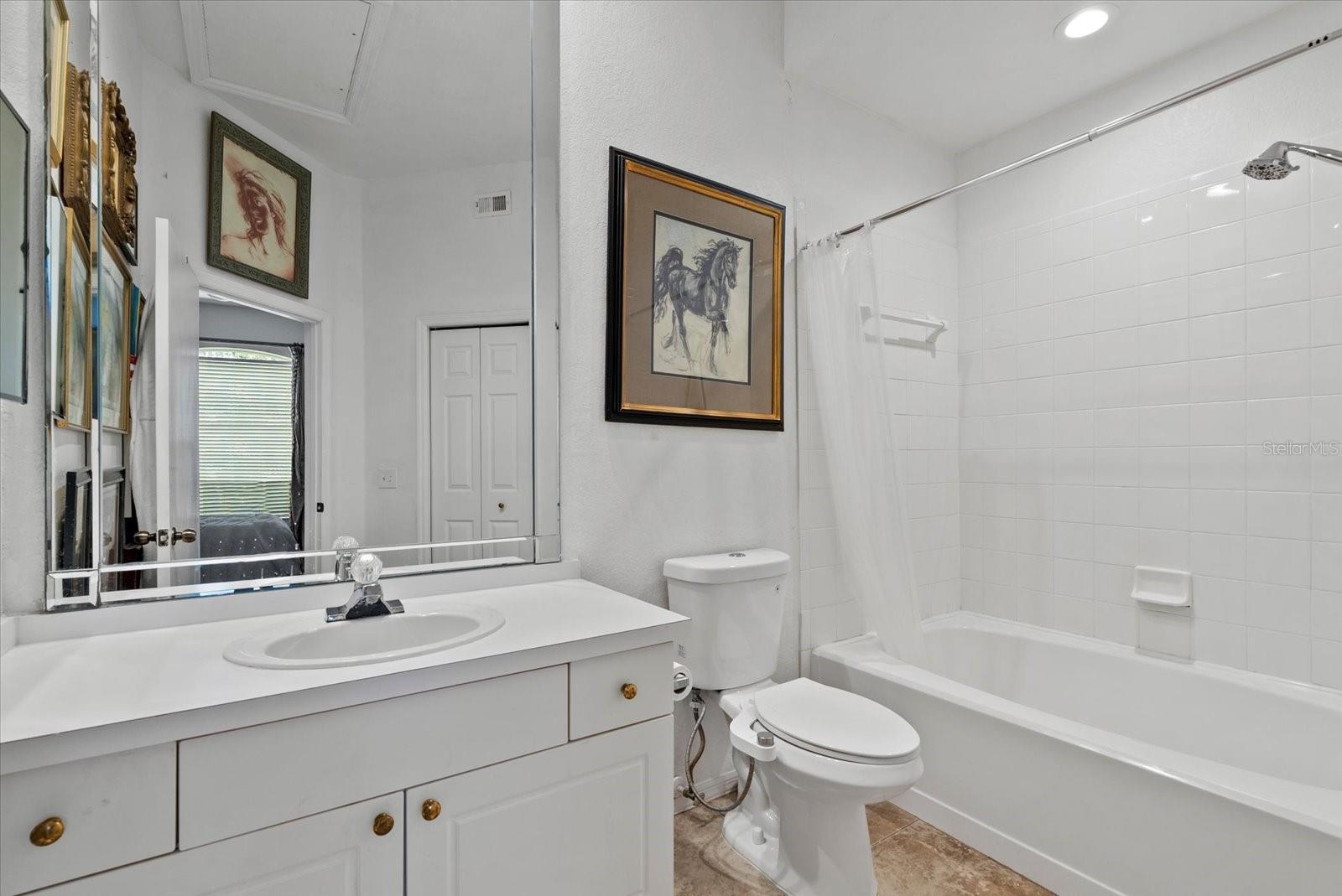 Image 18 of 31 For 5134 Northridge Road 303
