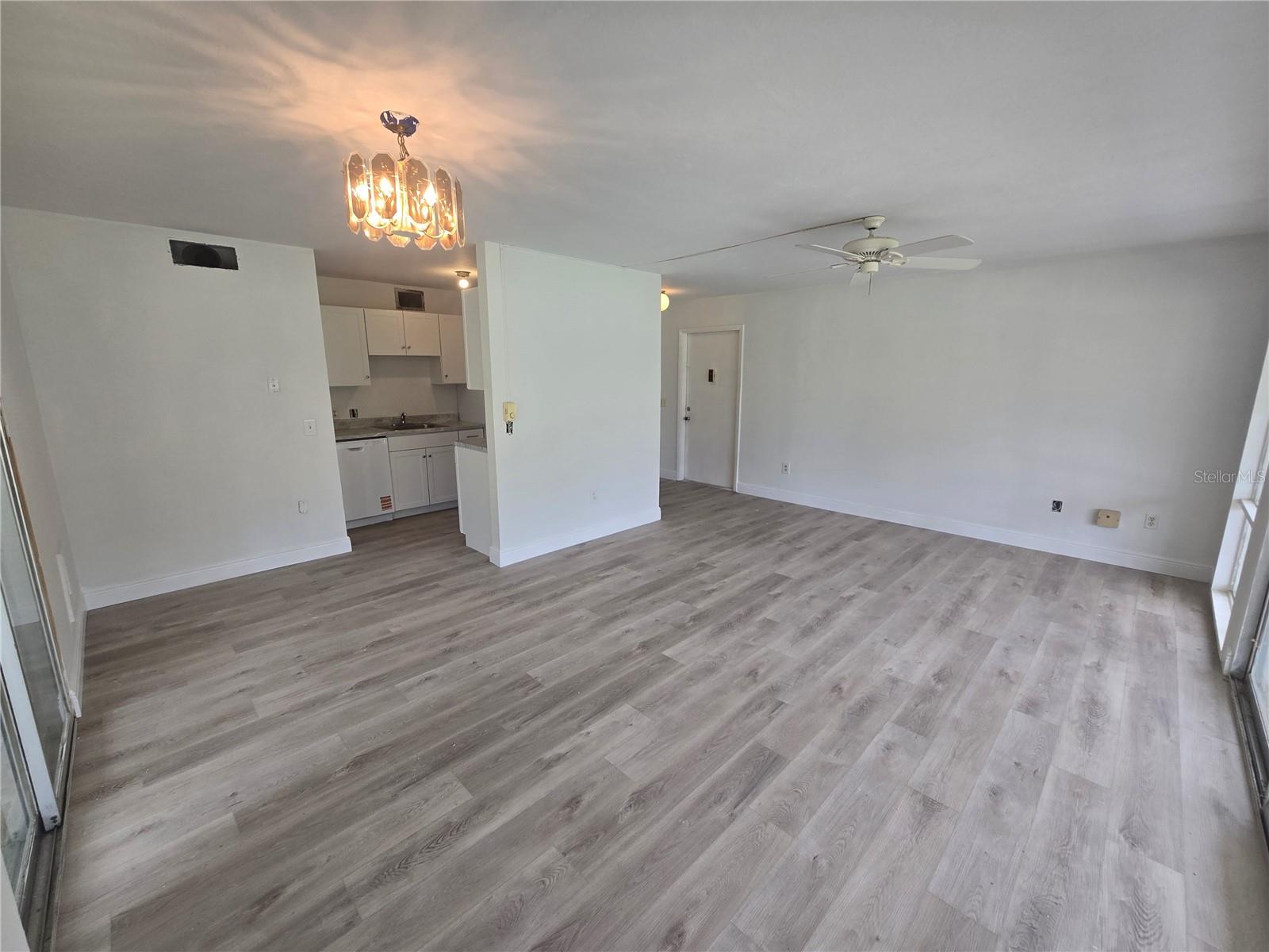 Image 3 of 14 For 624 White Pine Tree Road 5