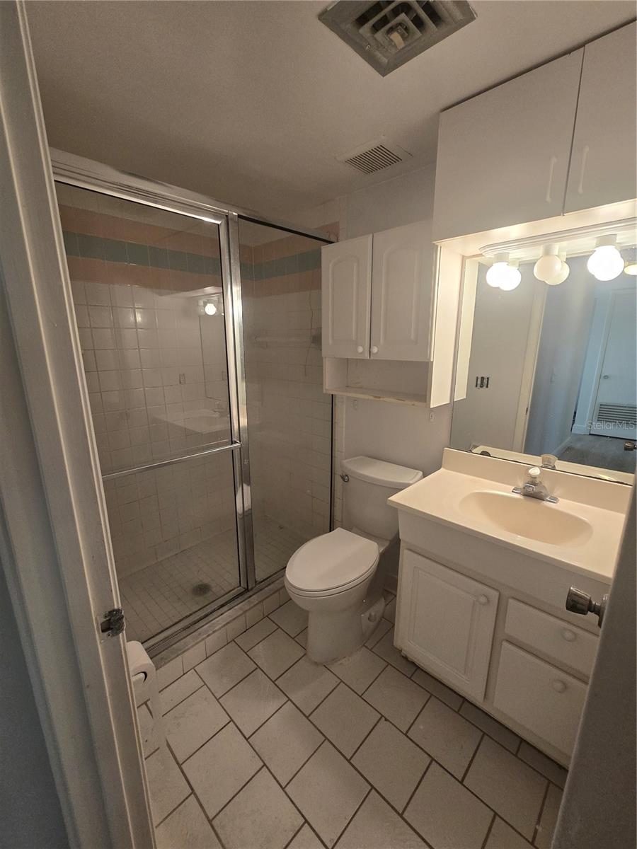 Image 5 of 14 For 624 White Pine Tree Road 5